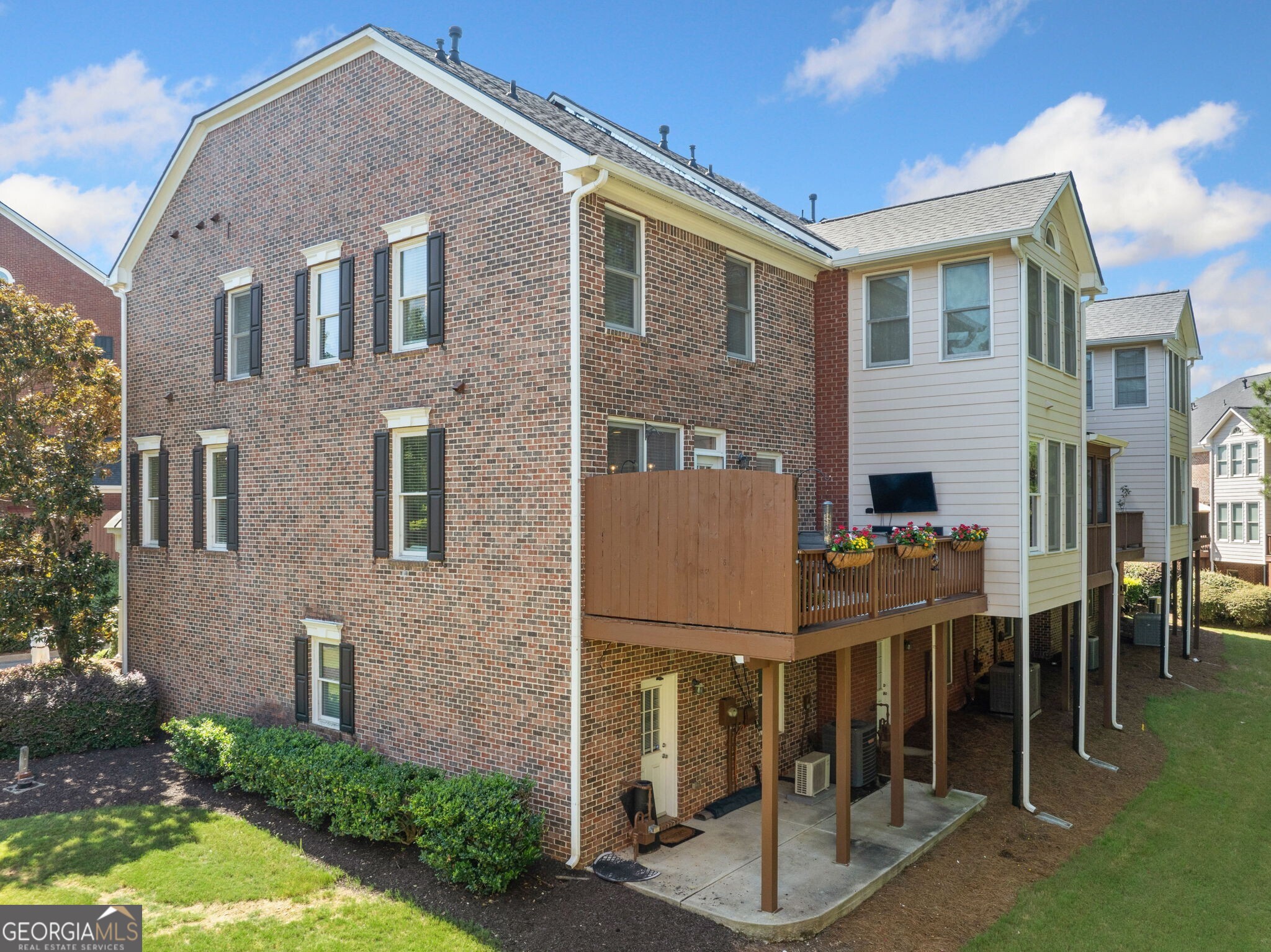 5800 Waters Edge Trail