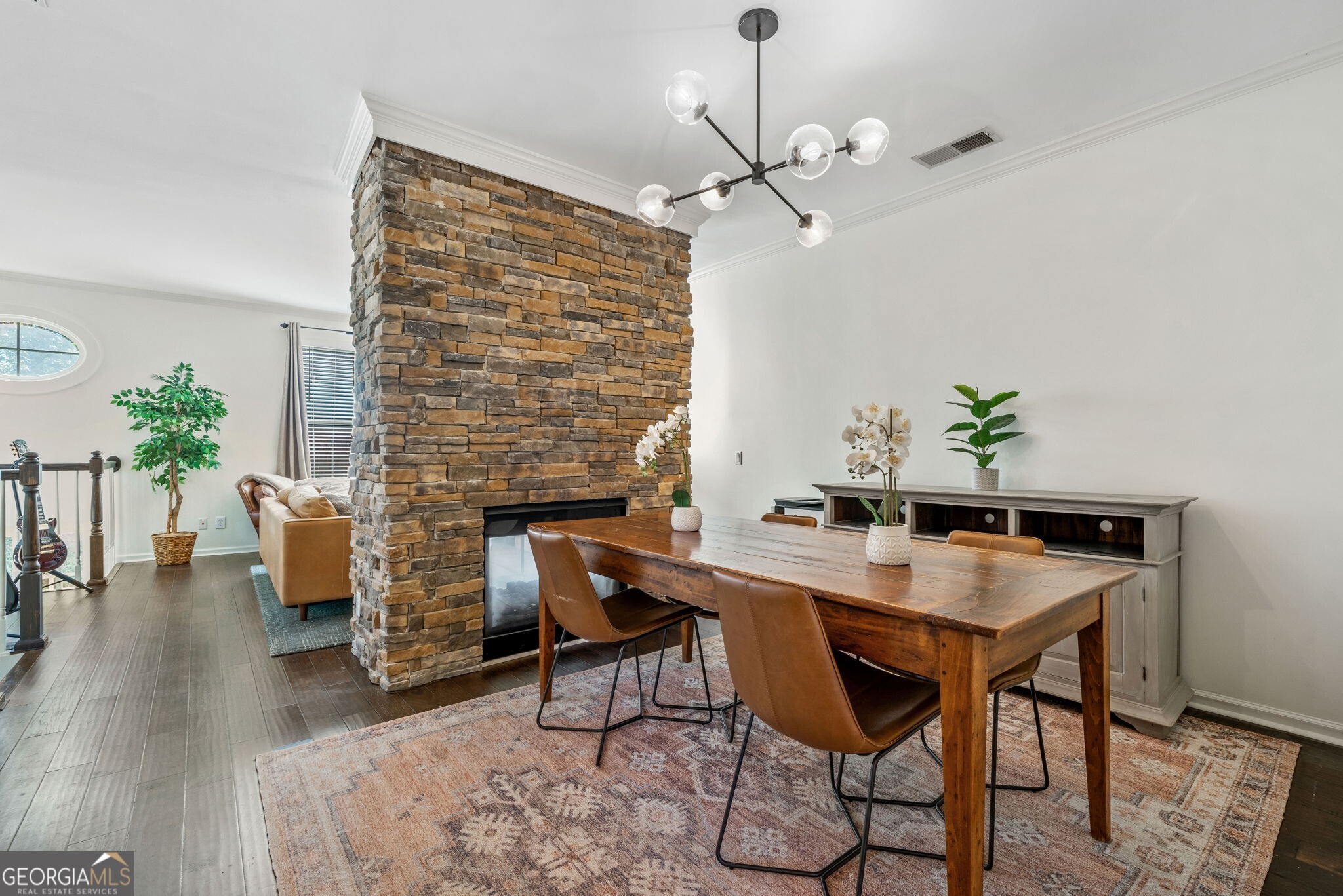 5800 Waters Edge Trail