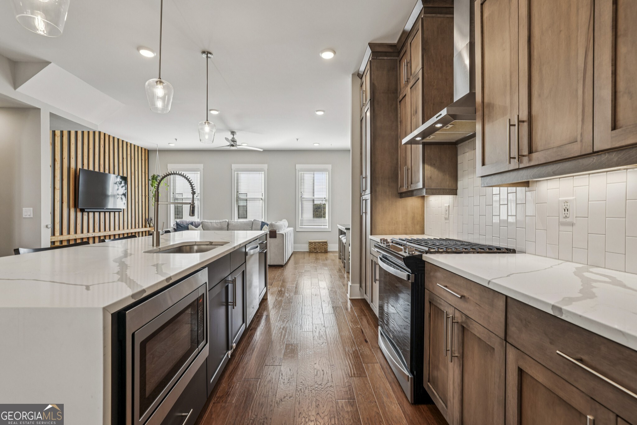 1024 Robert Smalls Way