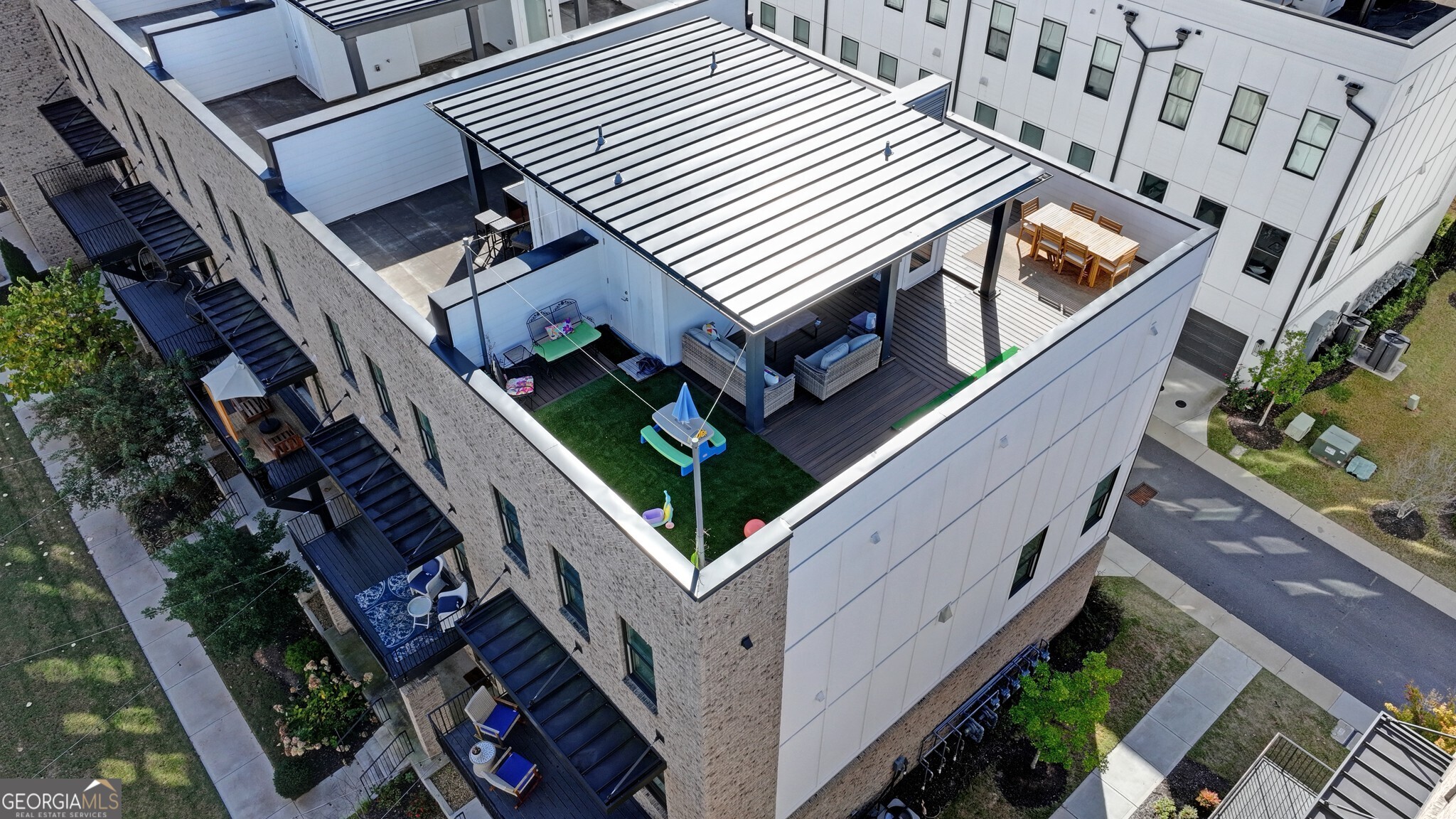 1024 Robert Smalls Way