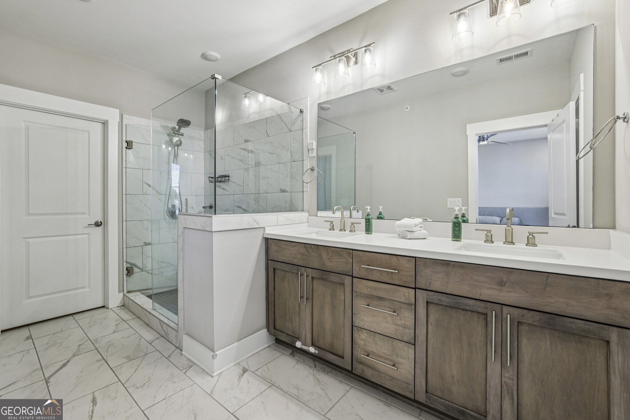 1024 Robert Smalls Way