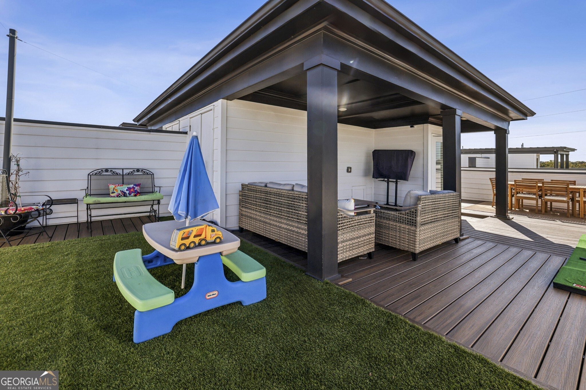 1024 Robert Smalls Way