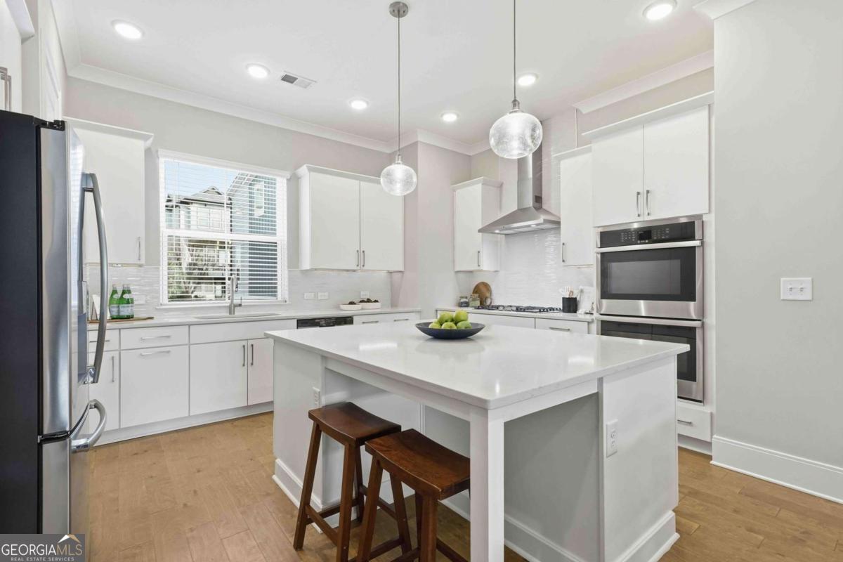 826 S Columbia Drive