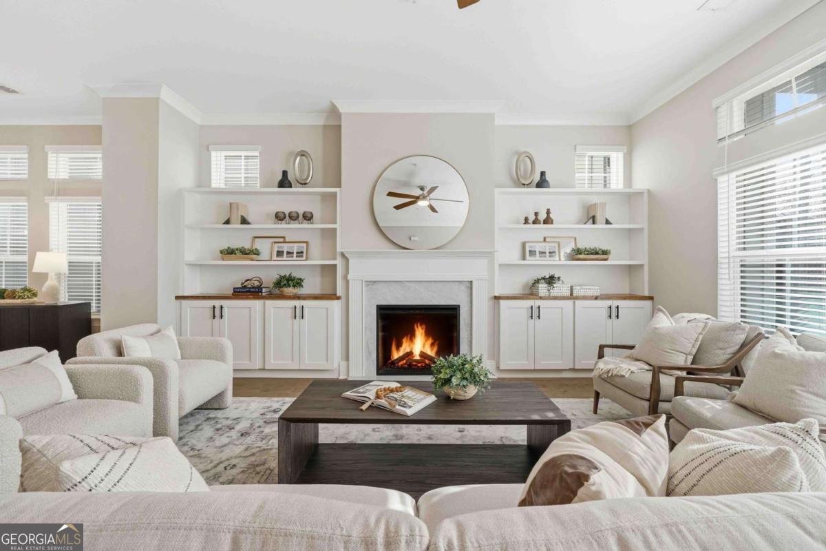 826 S Columbia Drive