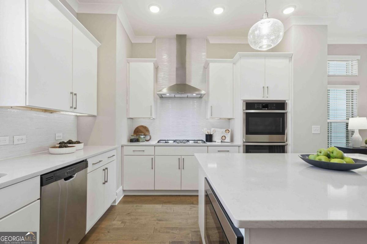 826 S Columbia Drive