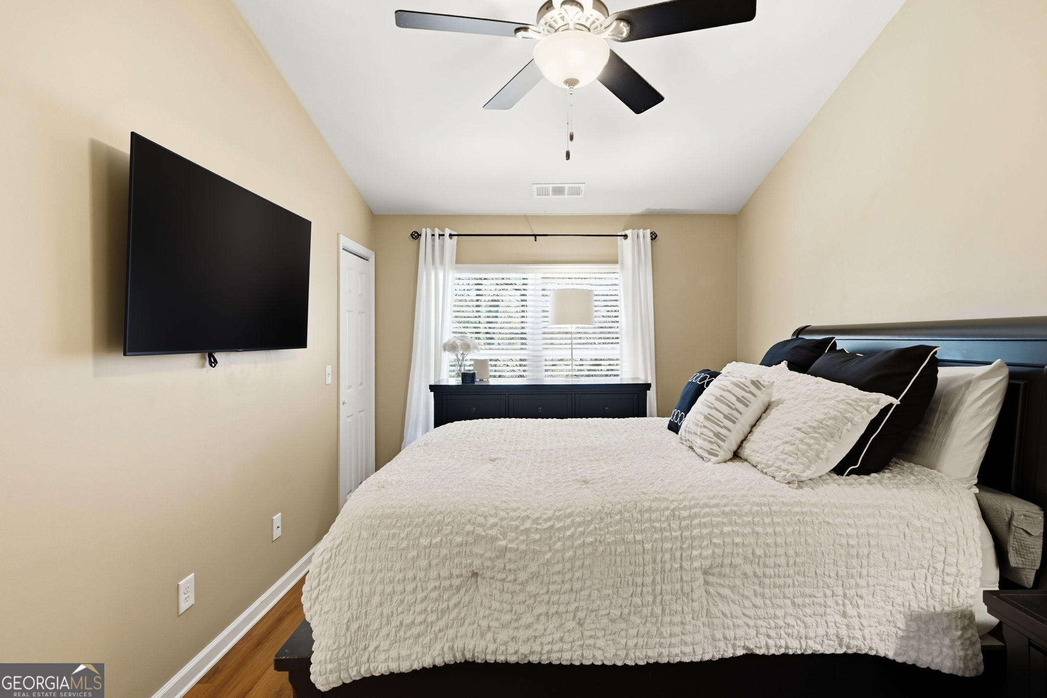 1649 Liberty Parkway NW