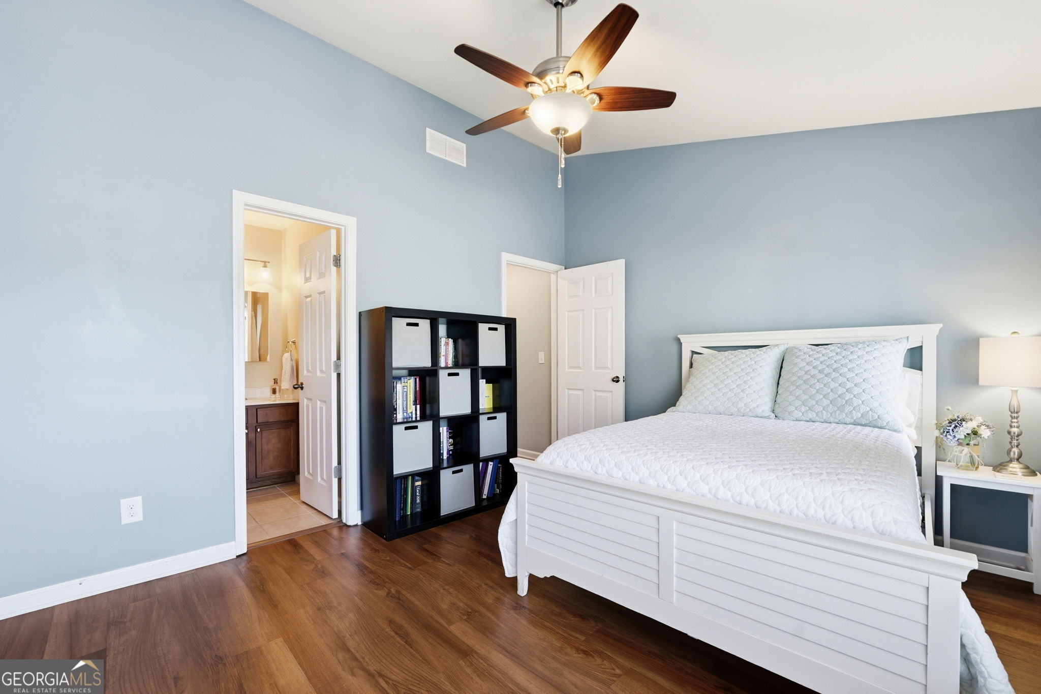 1649 Liberty Parkway NW