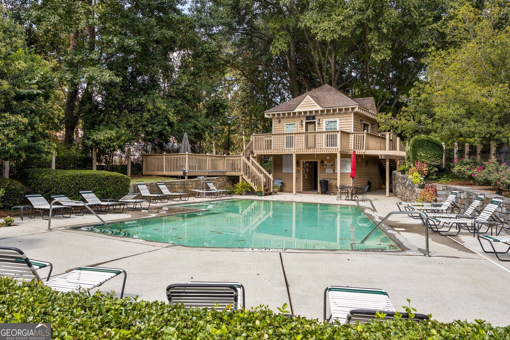 1335 N Crossing Drive NE # 1335