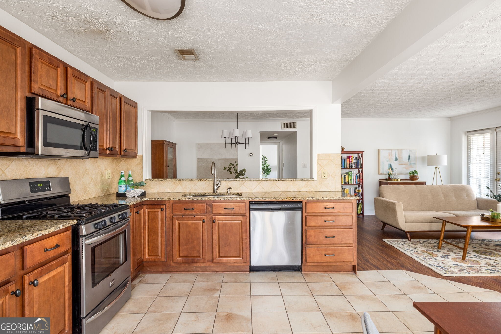 1335 N Crossing Drive NE # 1335