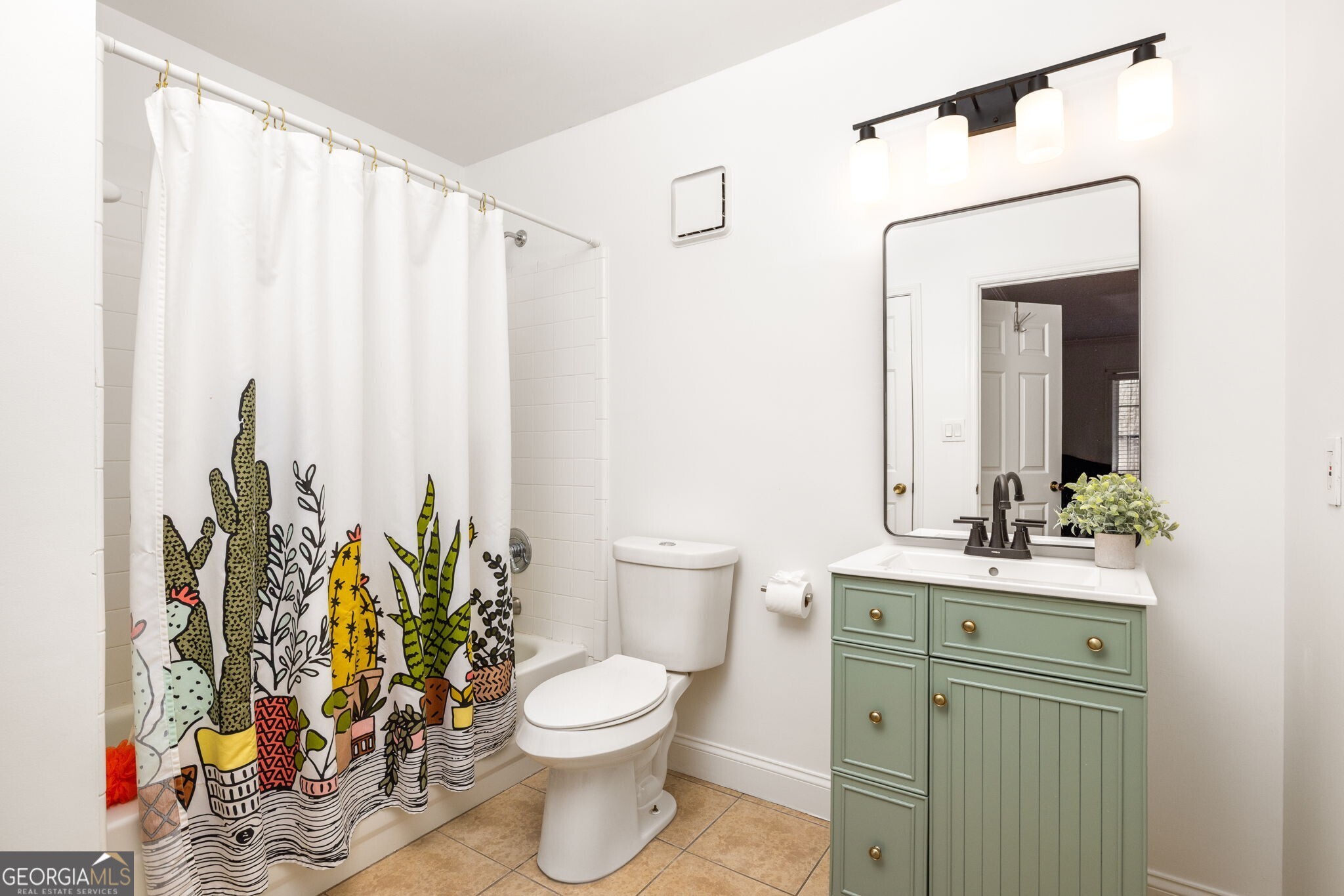 1335 N Crossing Drive NE # 1335