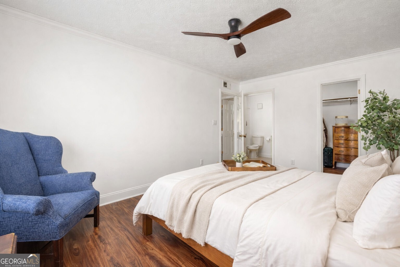 1335 N Crossing Drive NE # 1335