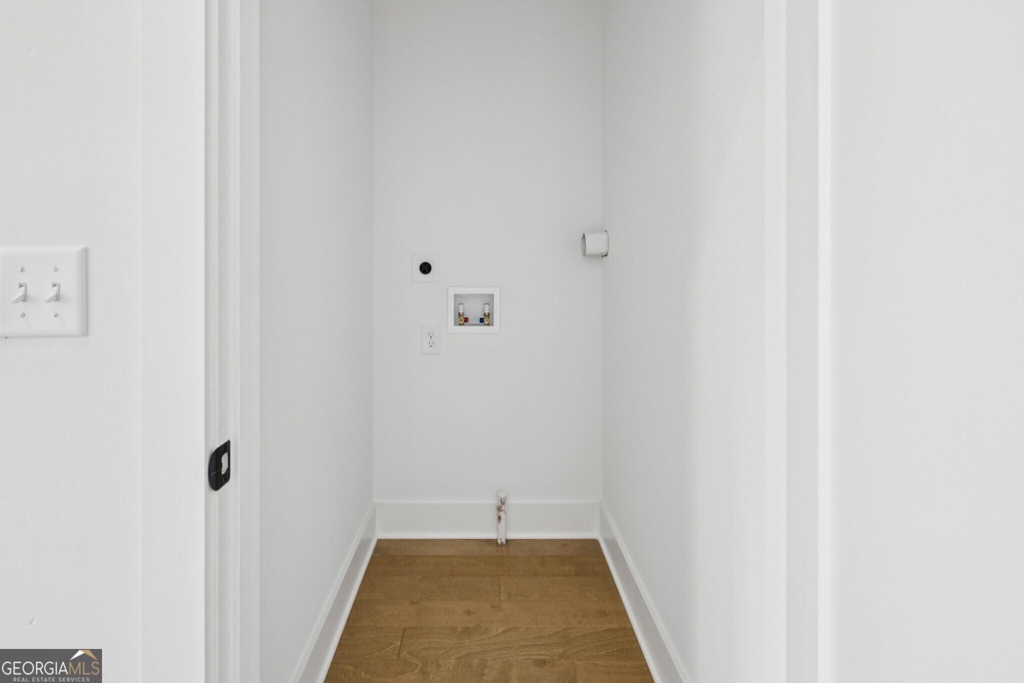 1160 Boulevard SE # 9