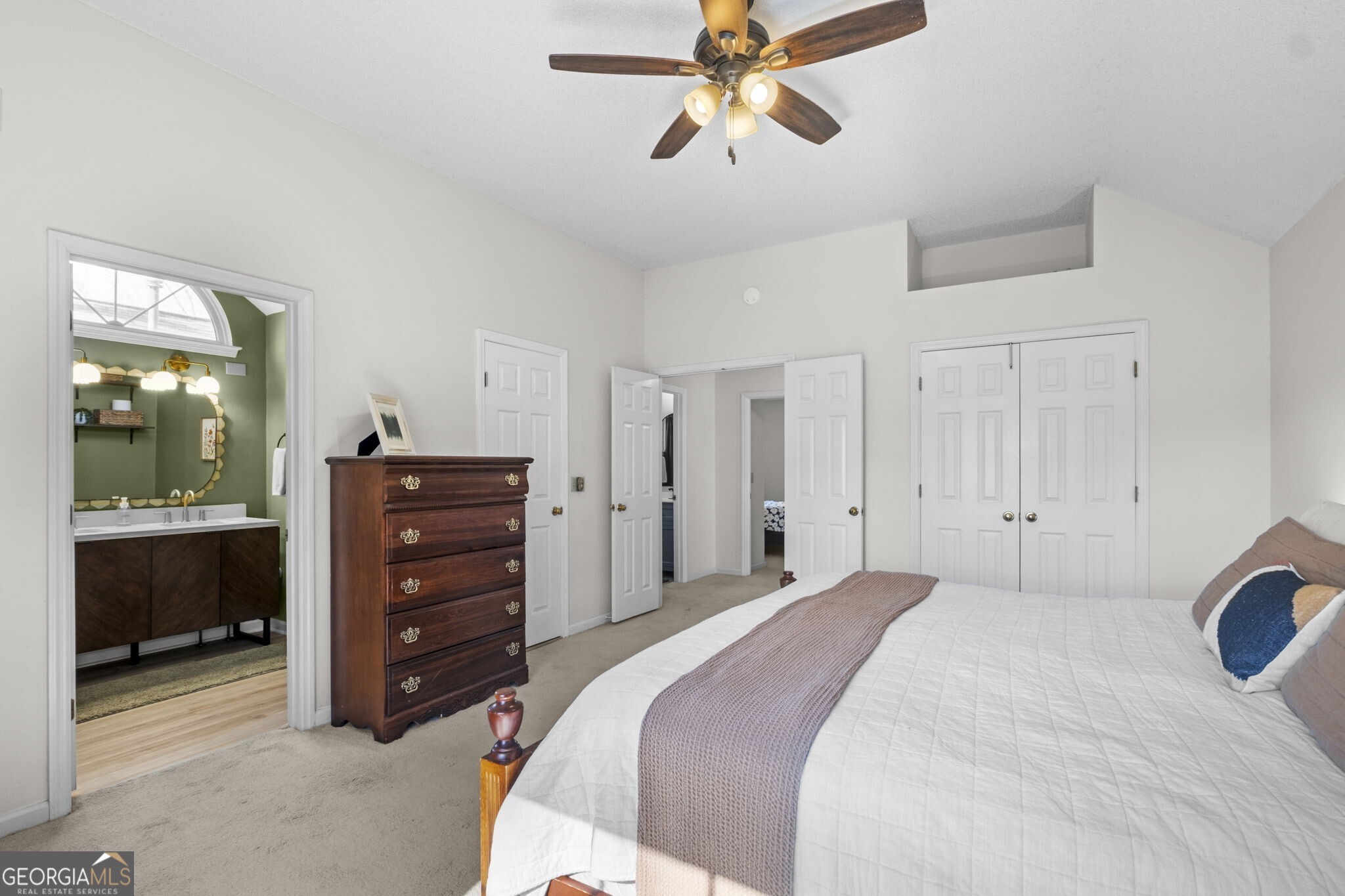 2822 Cobb Place Manor Court