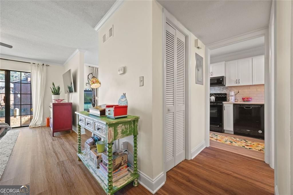 2279 Pernoshal Court