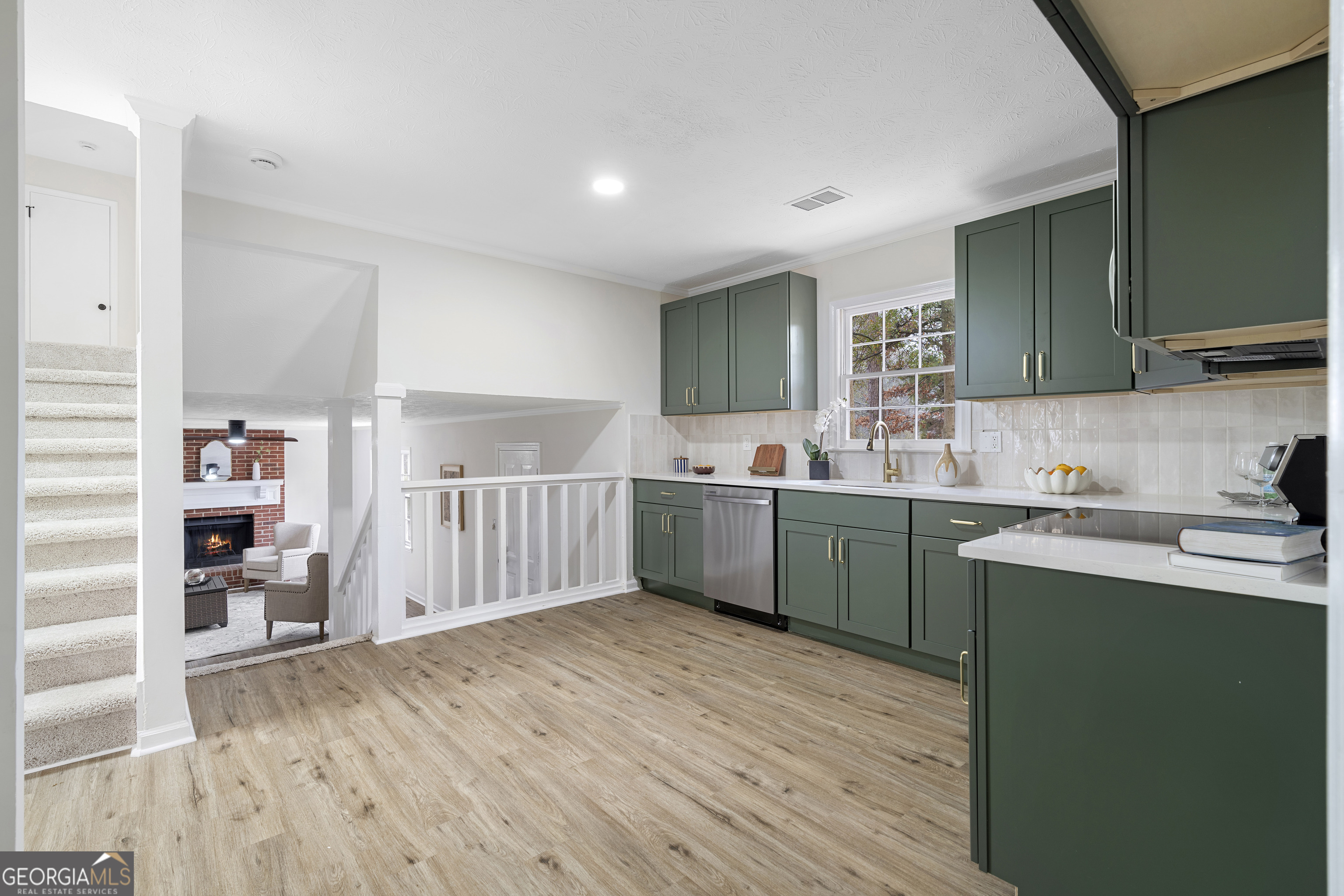 3905 Hunters Chase SW