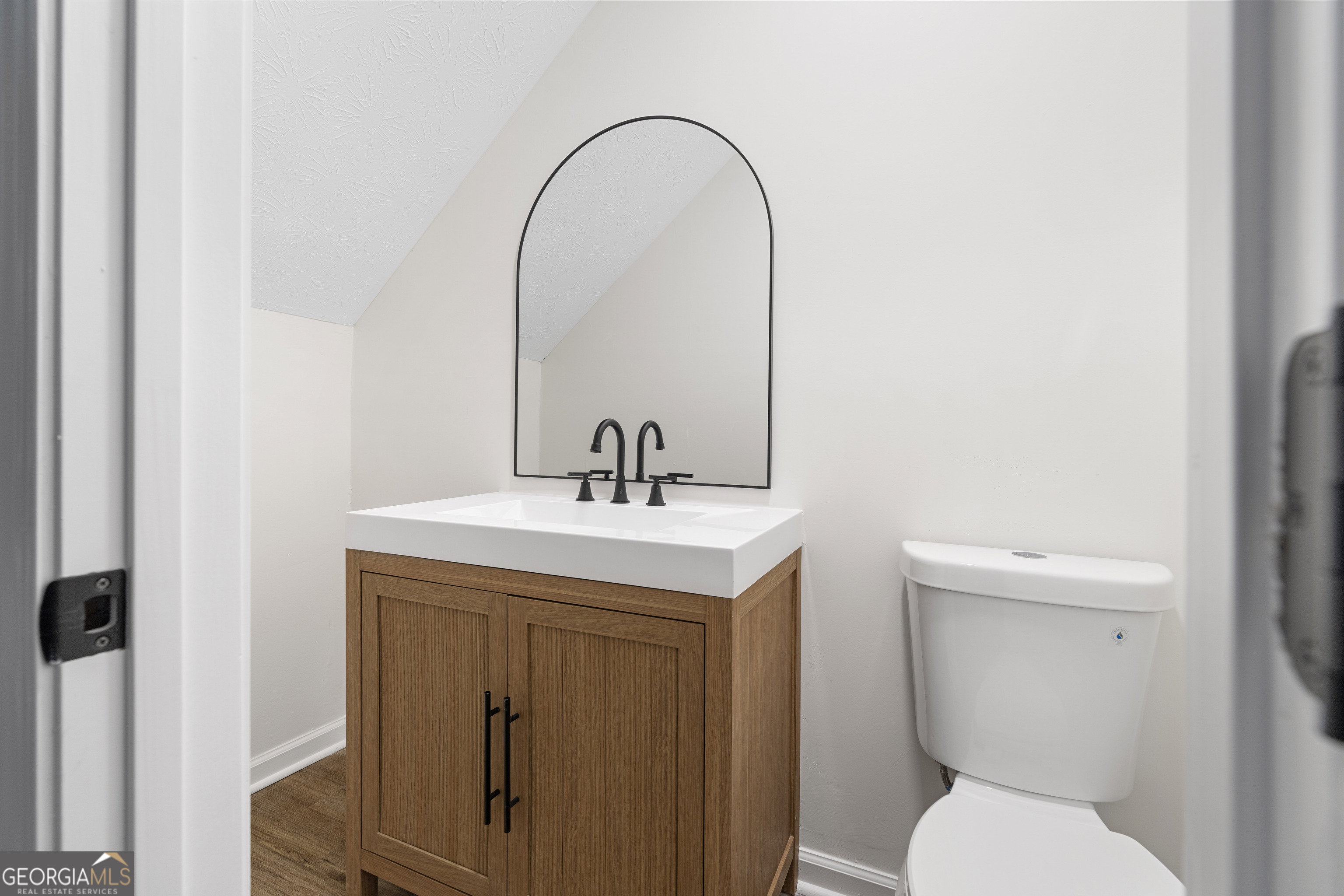 3905 Hunters Chase SW