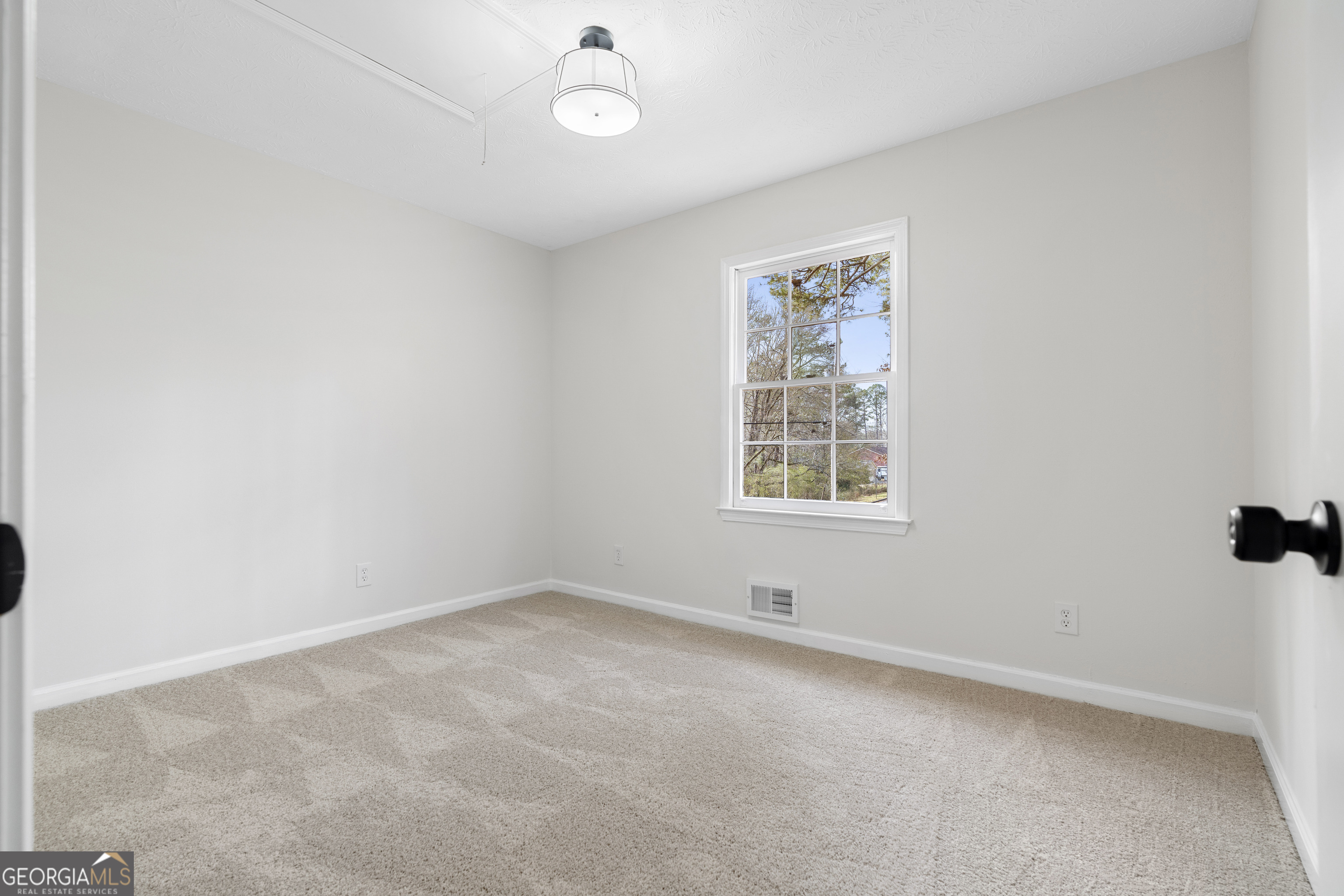 3905 Hunters Chase SW