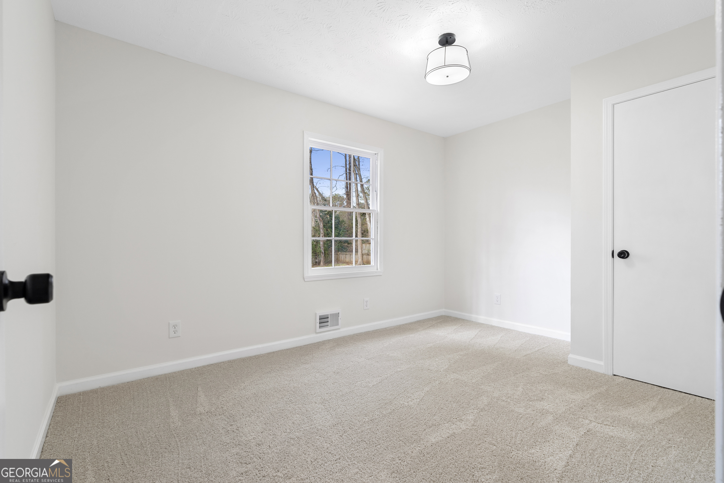 3905 Hunters Chase SW