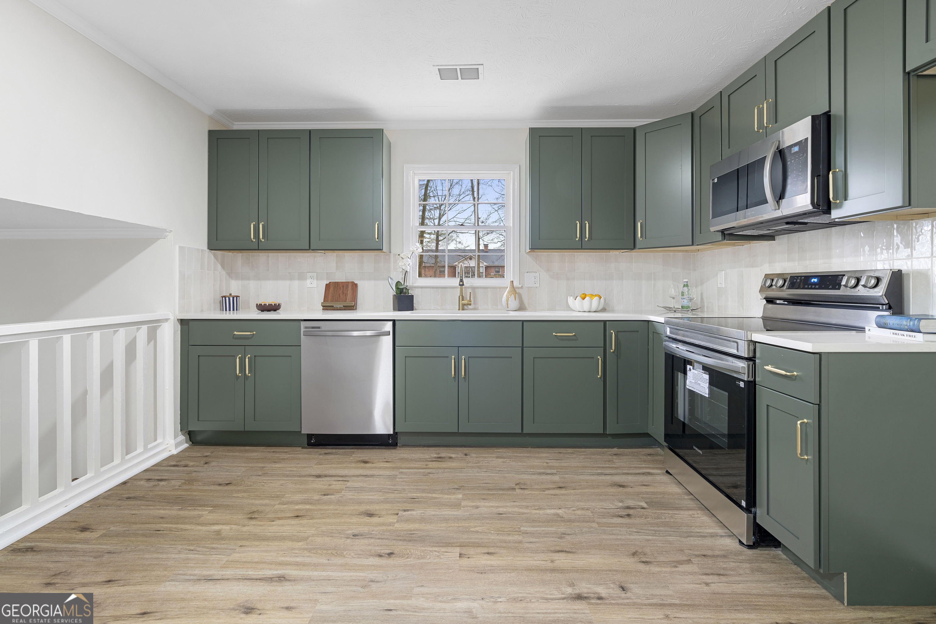 3905 Hunters Chase SW