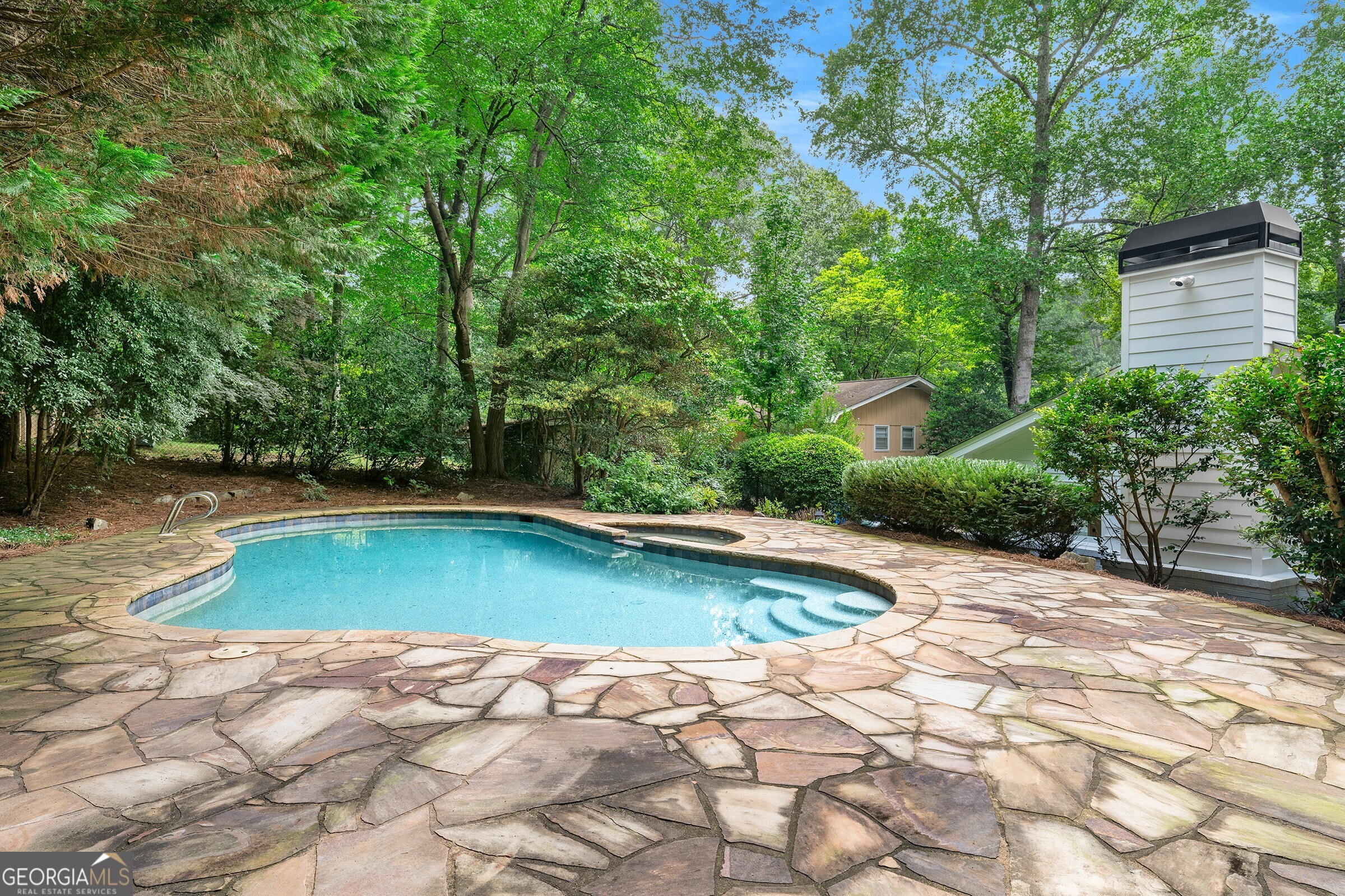 3432 Wynnton Drive NE