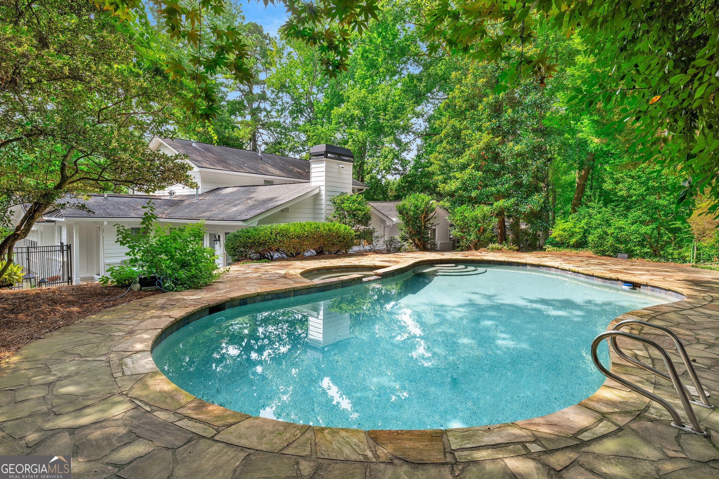 3432 Wynnton Drive NE