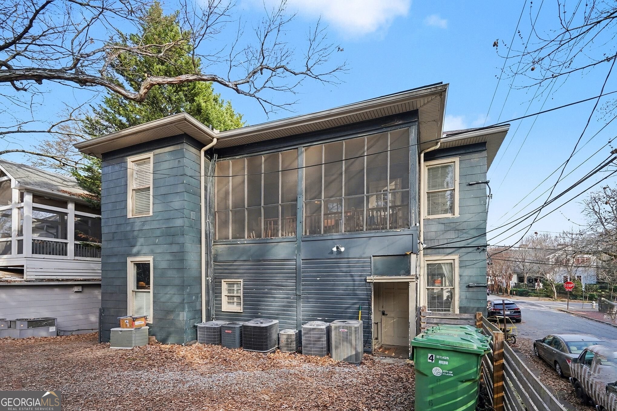 916 Myrtle Street NE # 1