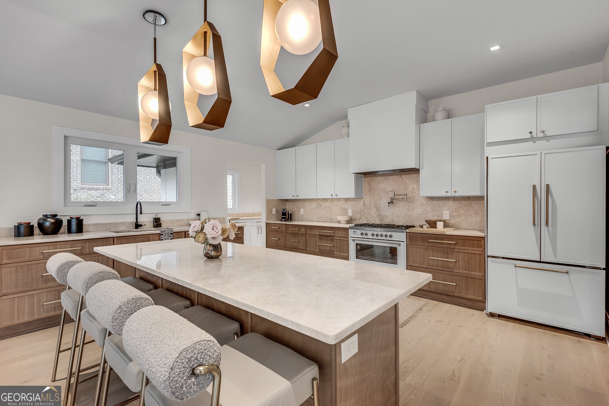 2362 Greenglade Road NE