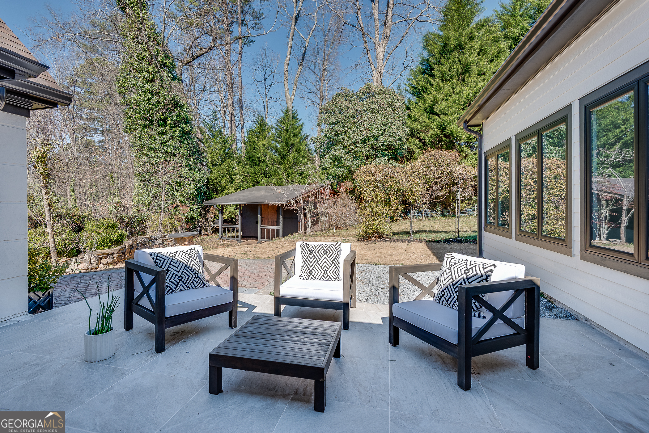 2362 Greenglade Road NE