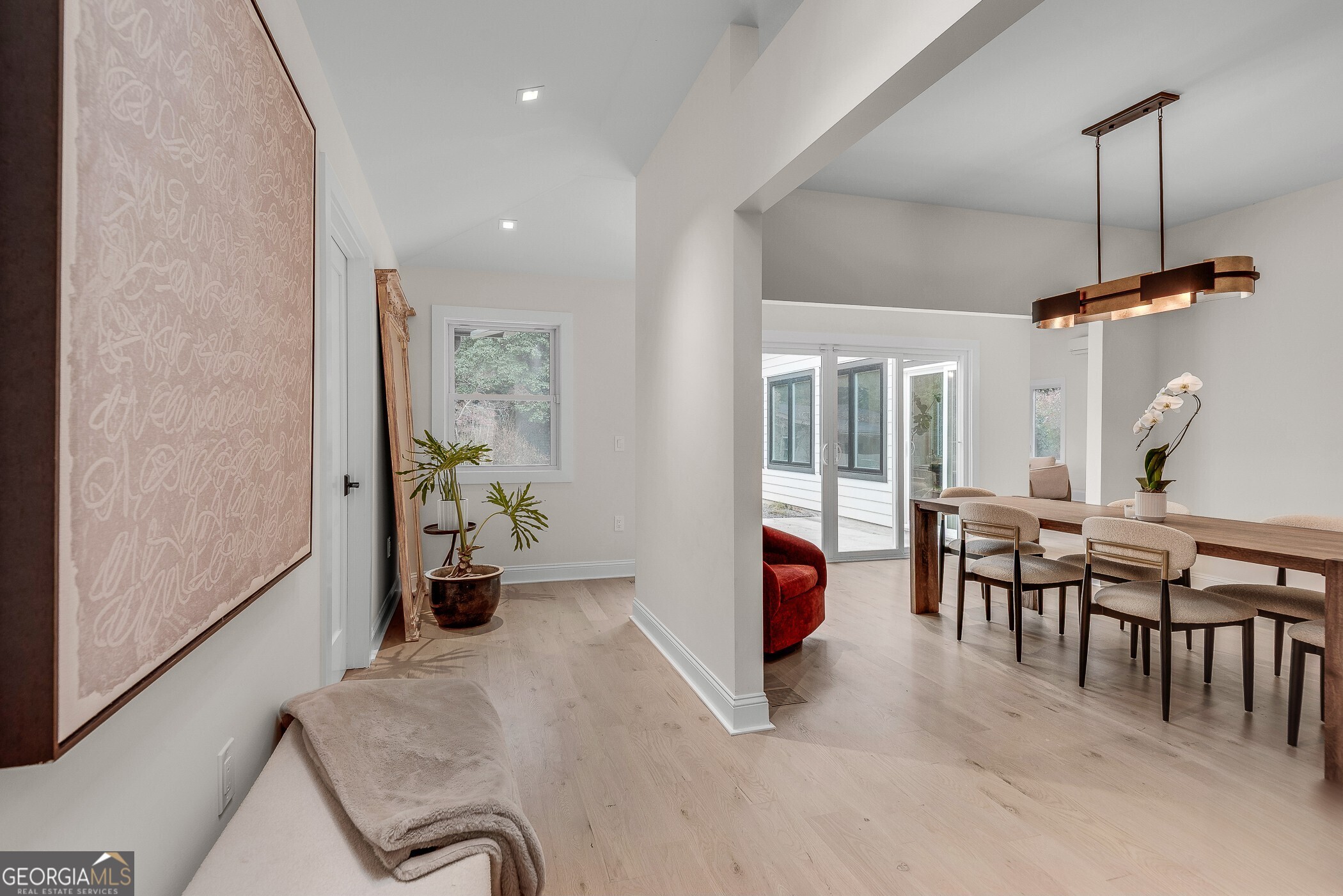 2362 Greenglade Road NE