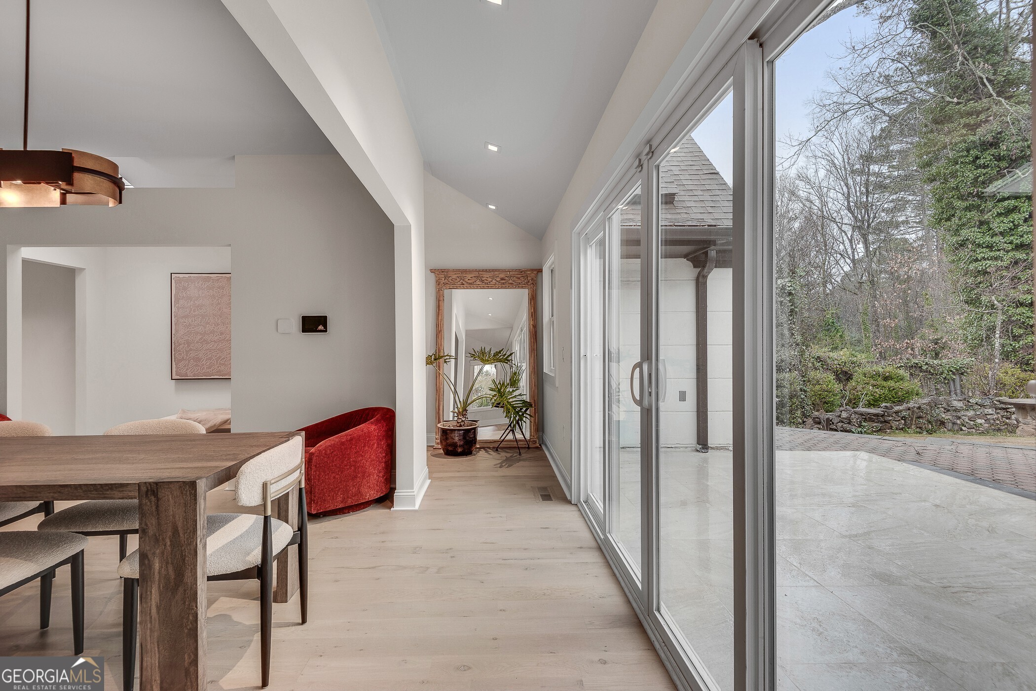 2362 Greenglade Road NE