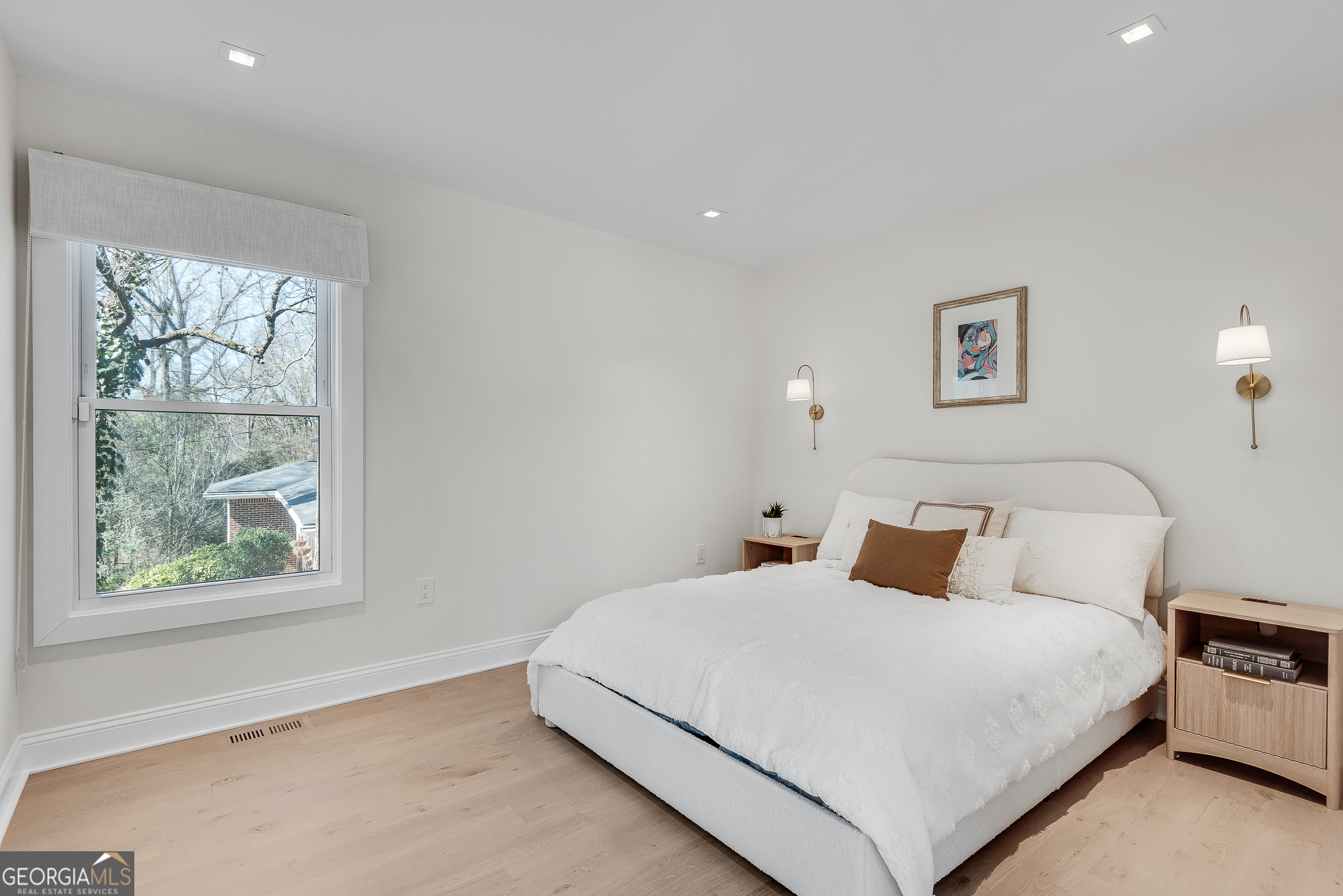 2362 Greenglade Road NE