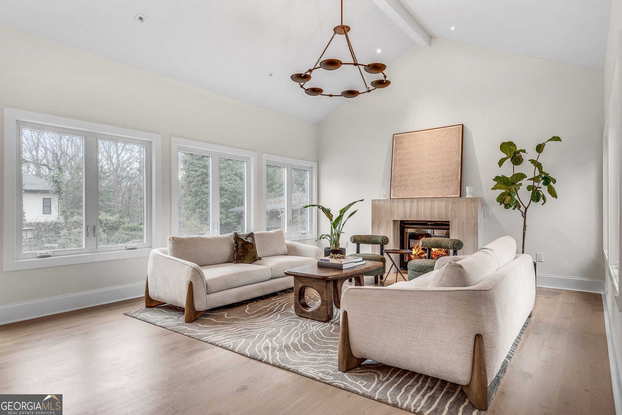 2362 Greenglade Road NE