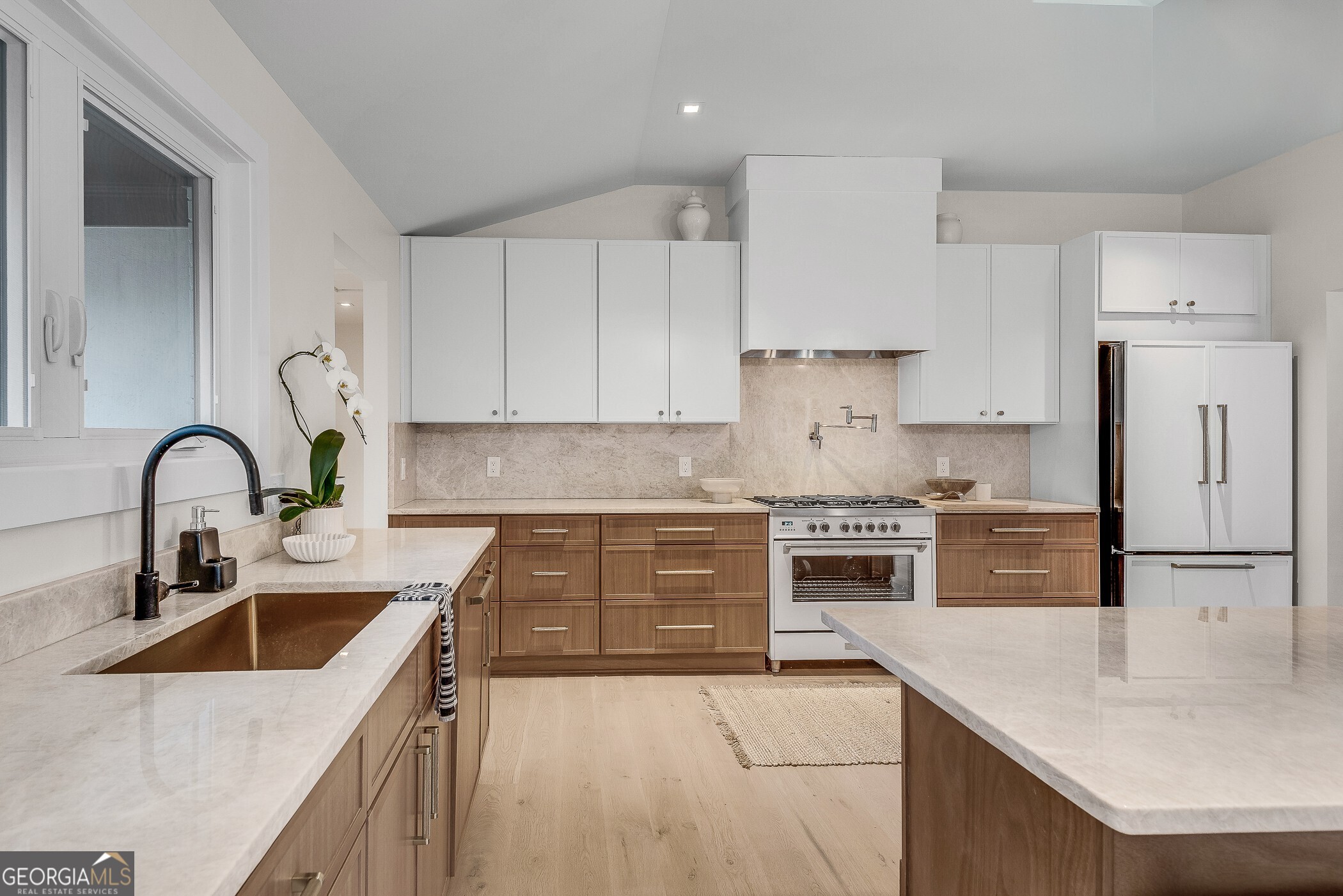 2362 Greenglade Road NE