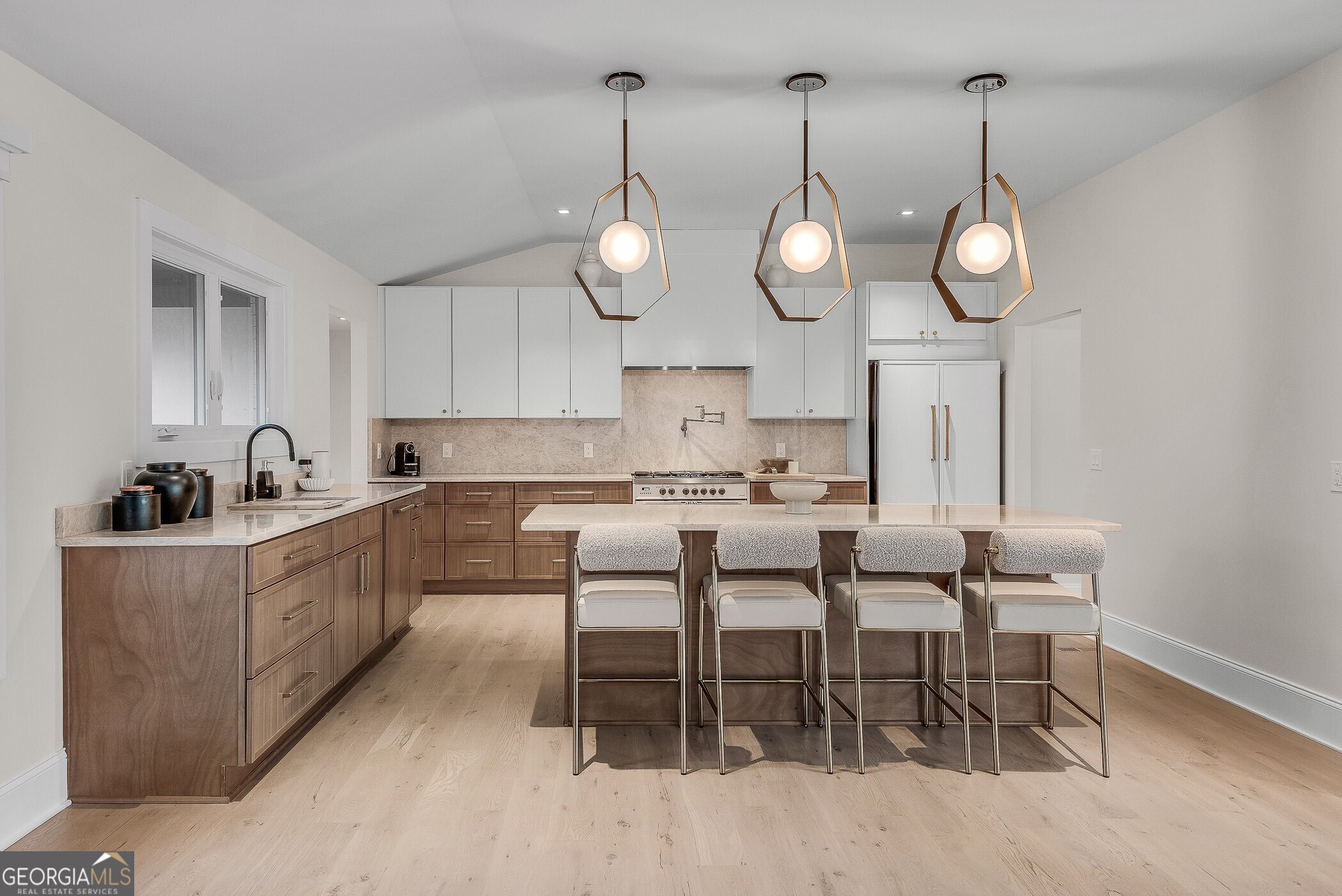 2362 Greenglade Road NE