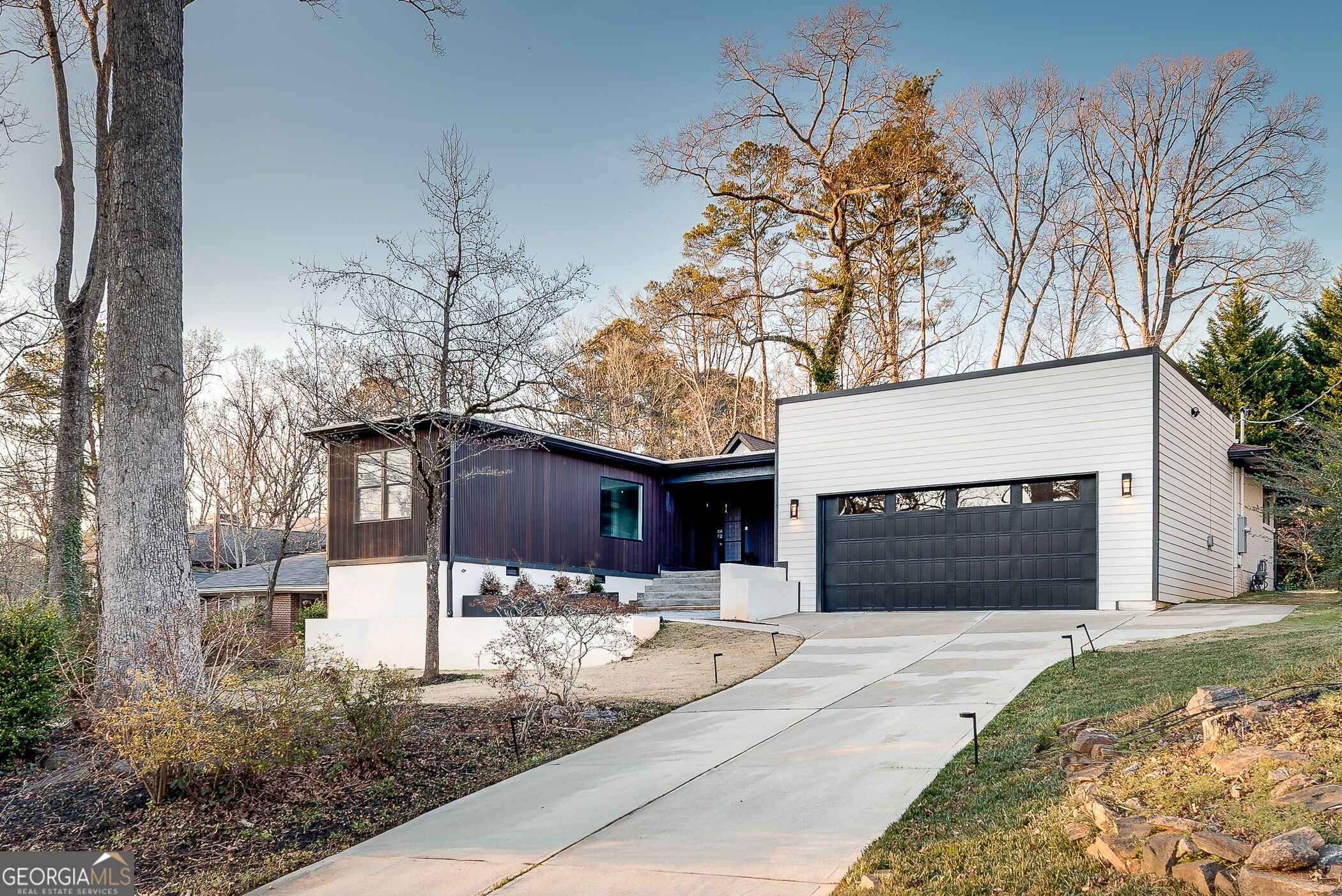 2362 Greenglade Road NE