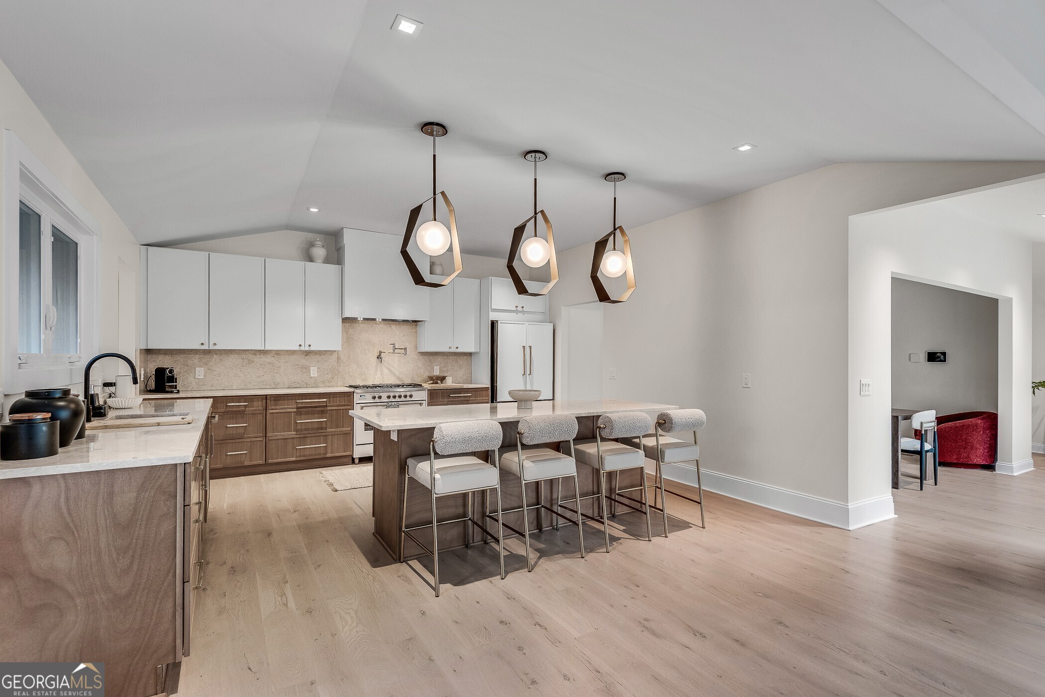 2362 Greenglade Road NE