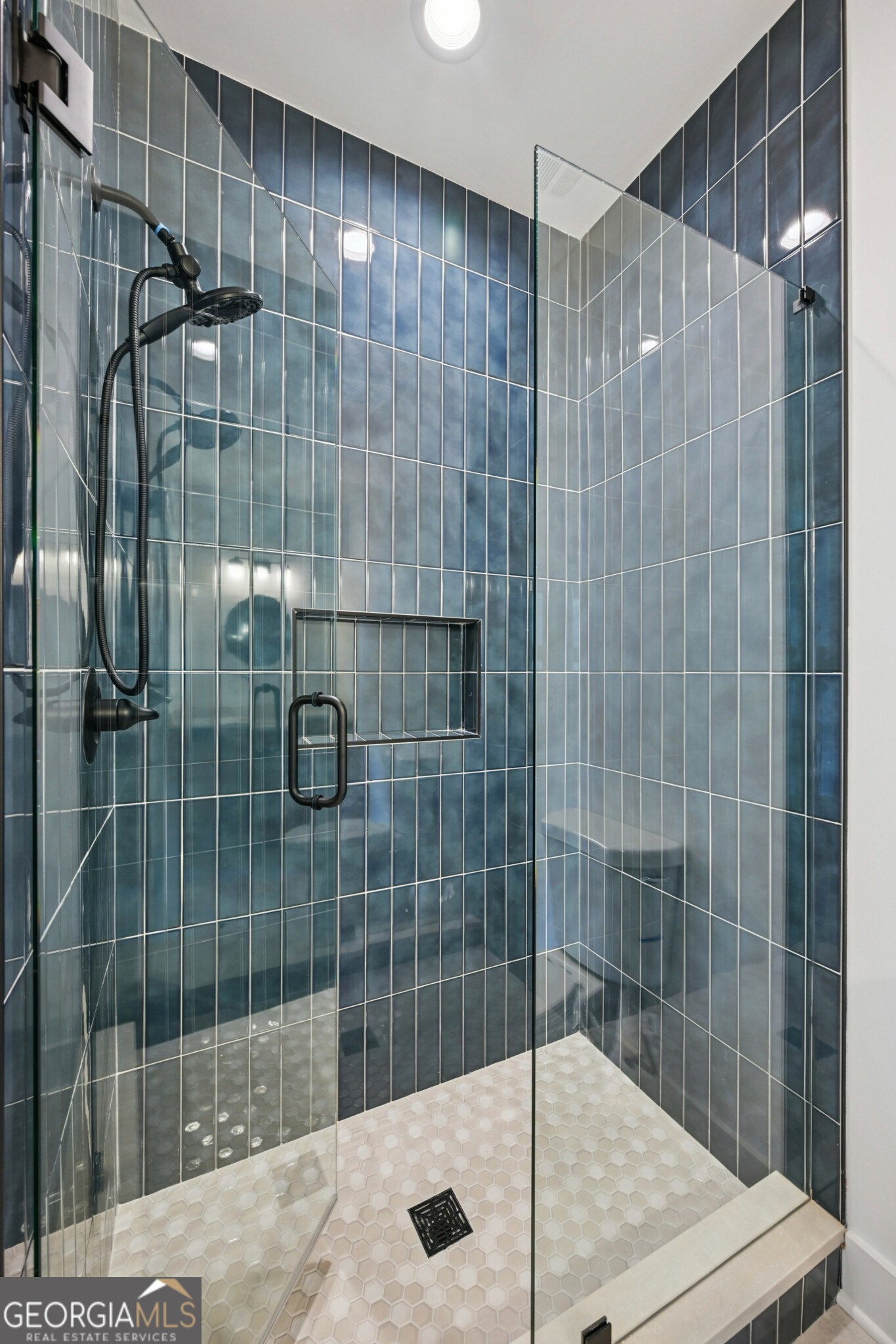 1160 Boulevard SE # 11