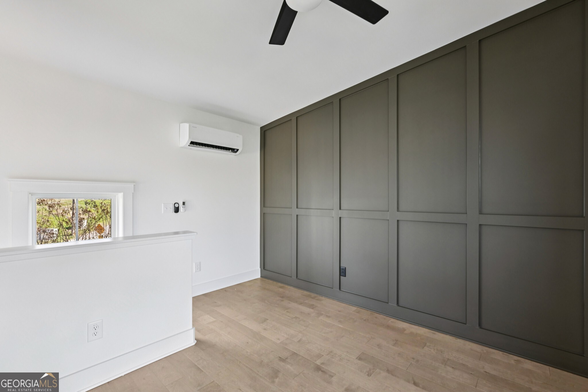 1160 Boulevard SE # 11