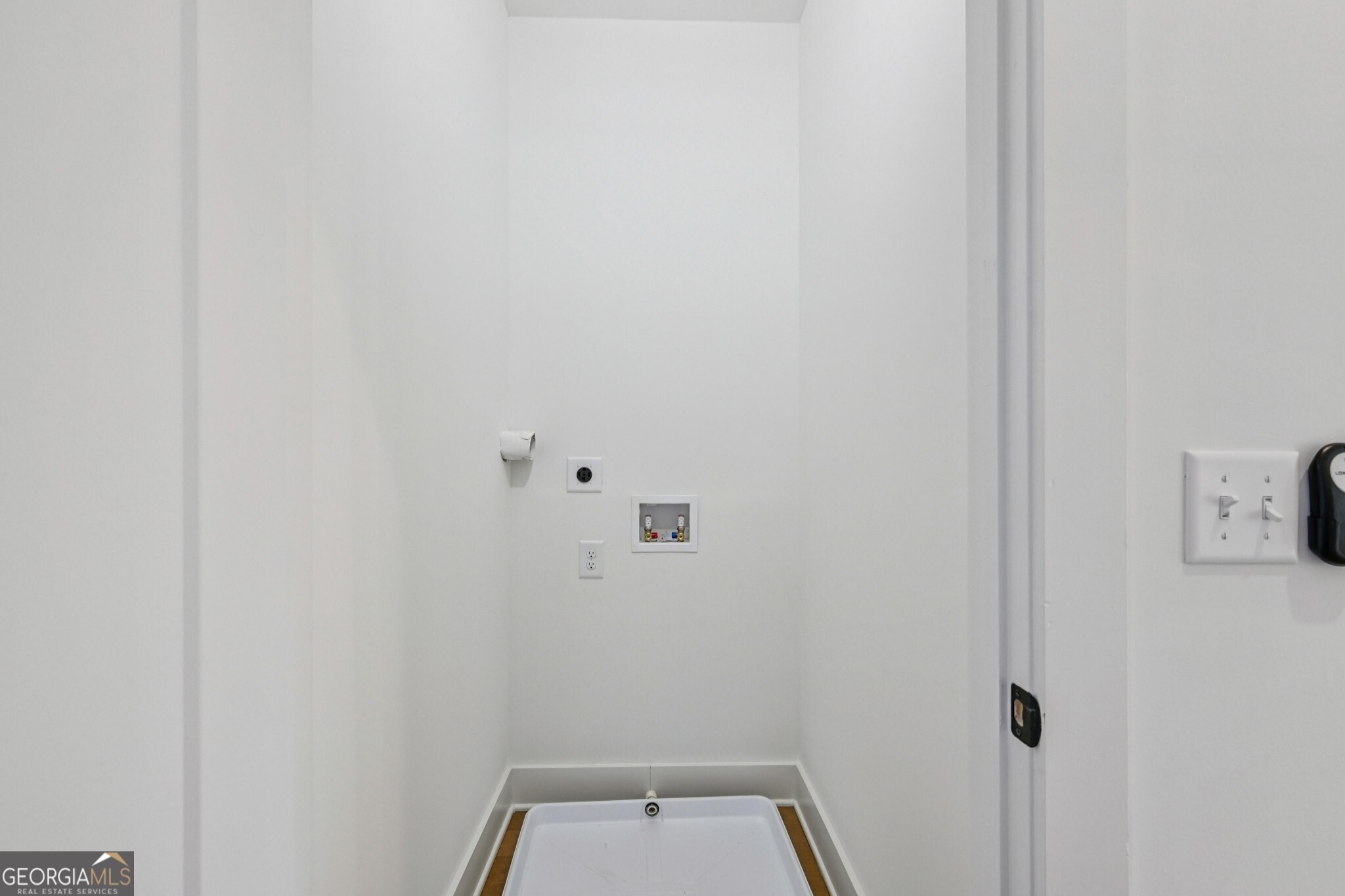 1160 Boulevard SE # 13