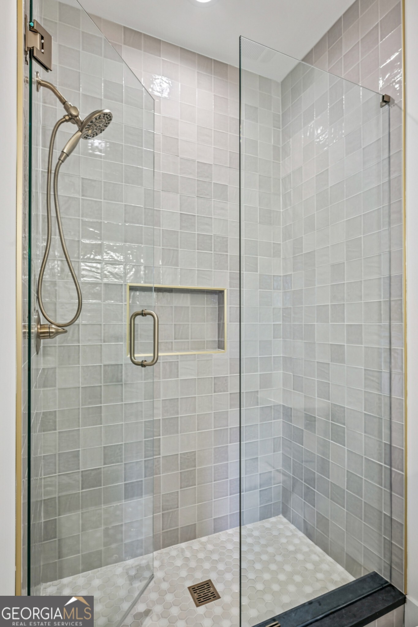 1160 Boulevard SE # 6