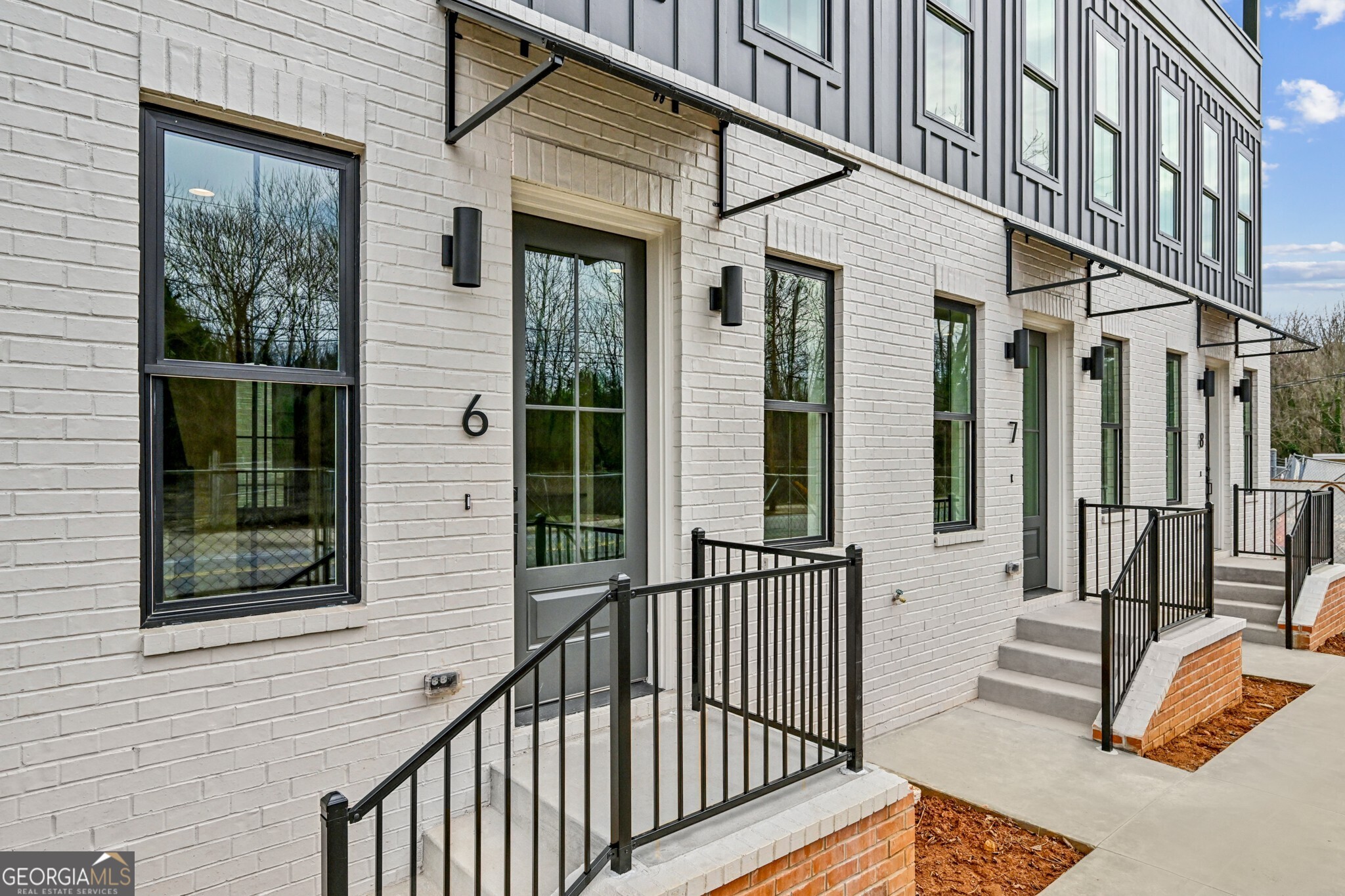 1160 Boulevard SE # 6