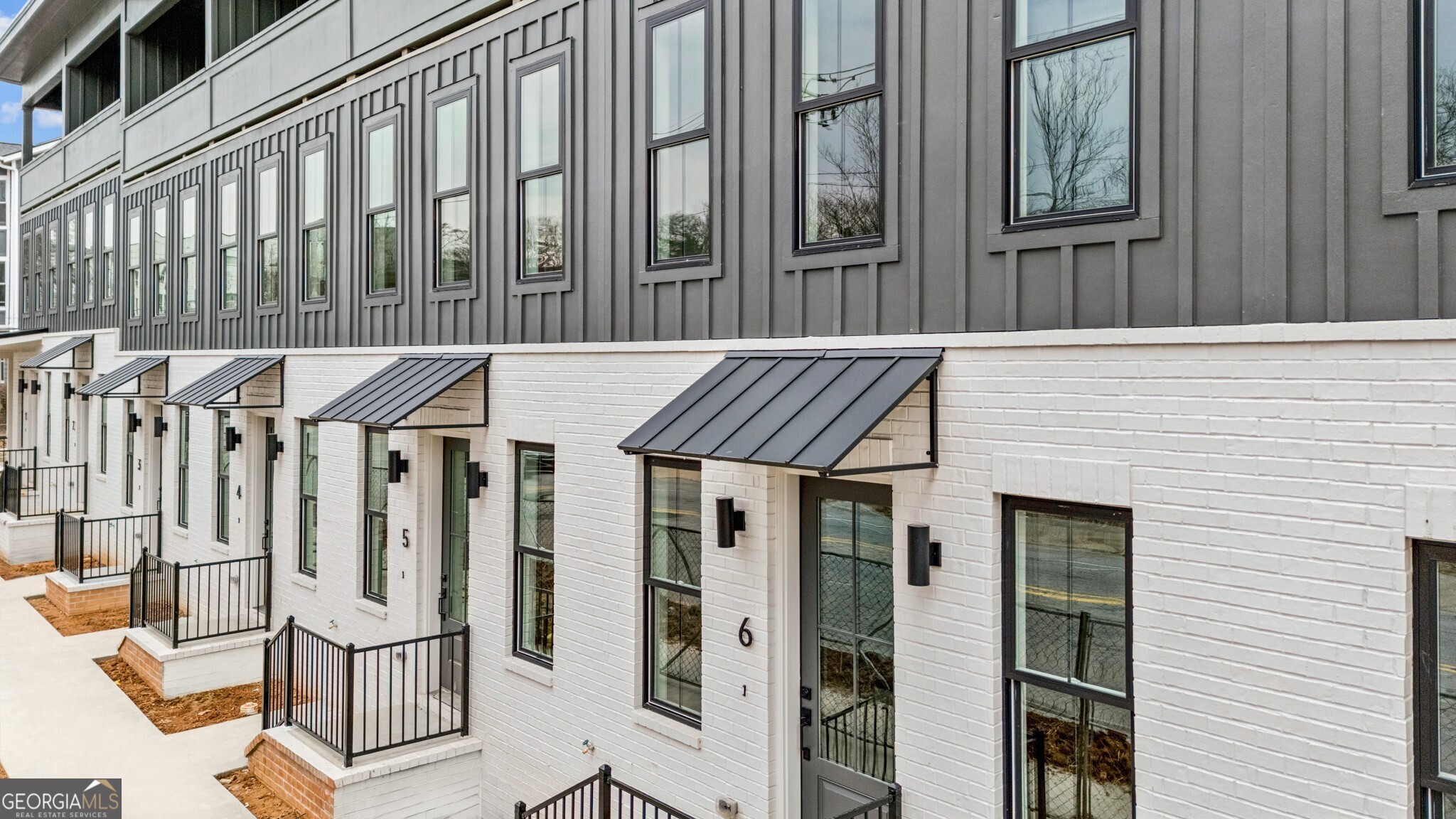 1160 Boulevard SE # 6