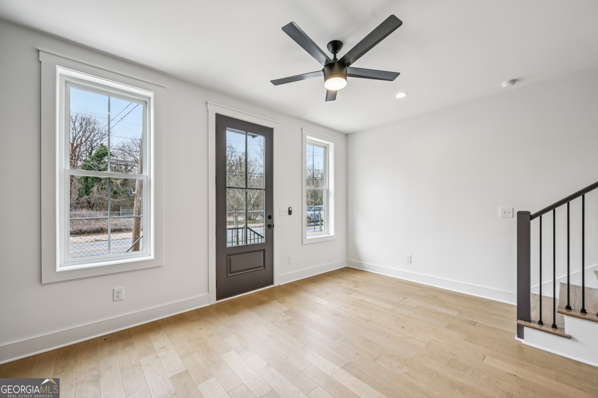 1160 Boulevard SE # 7