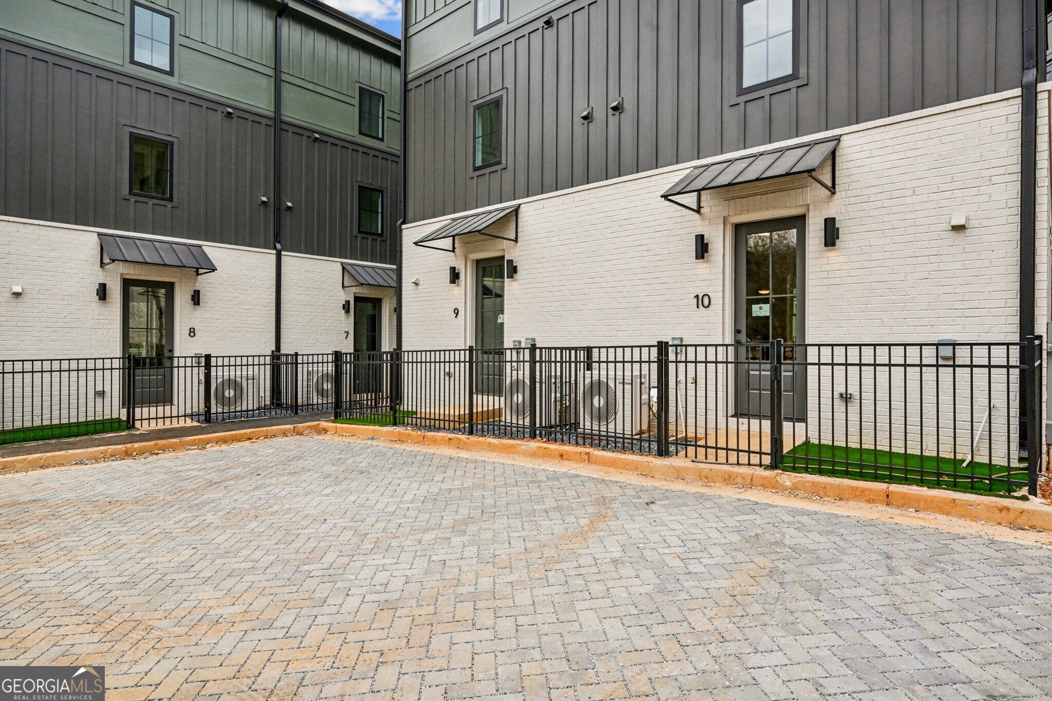 1160 Boulevard SE # 7