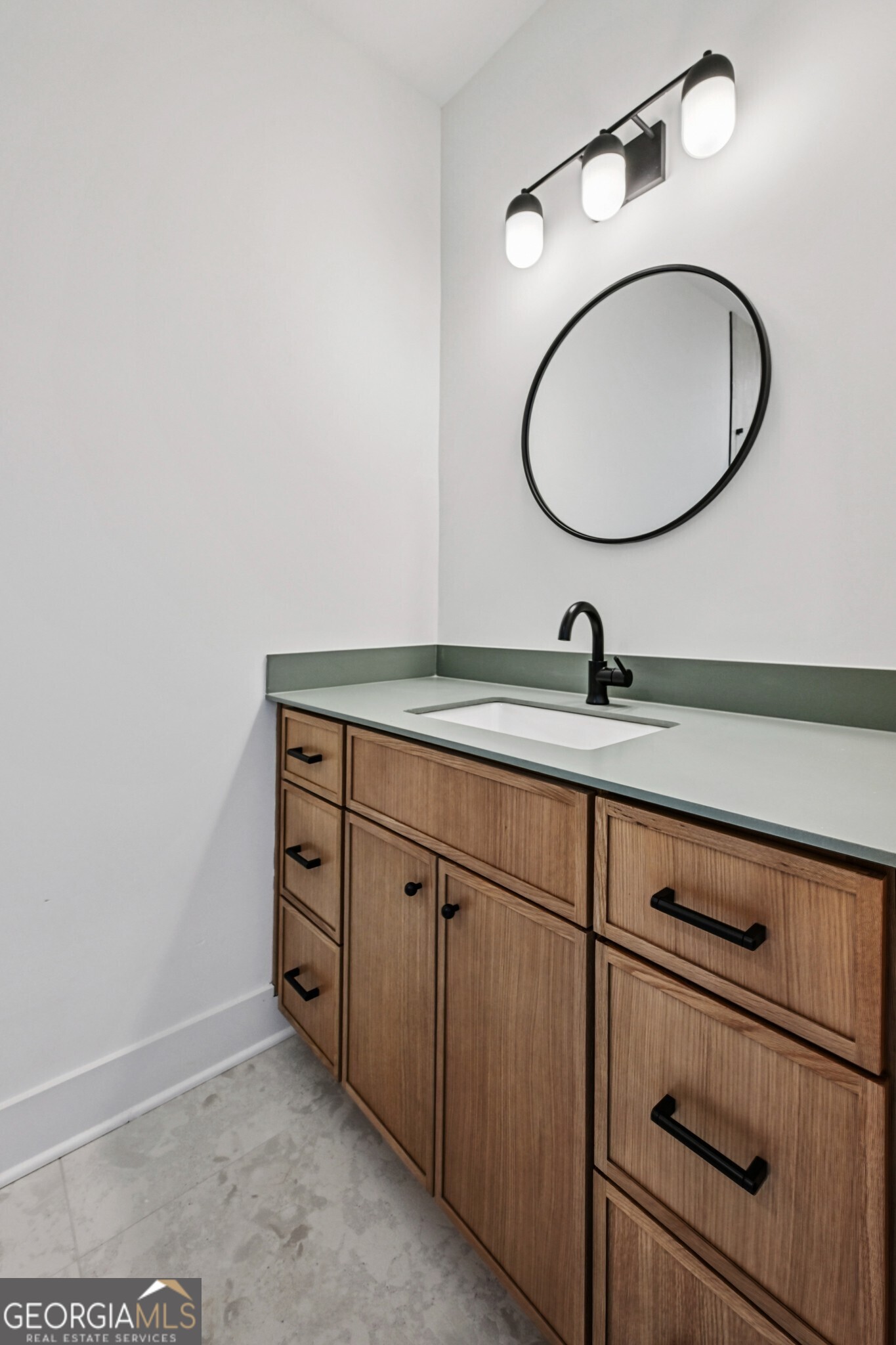 1160 Boulevard SE # 7