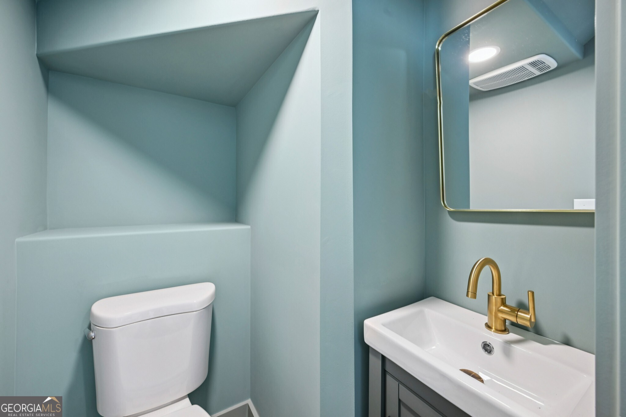 1160 Boulevard SE # 8