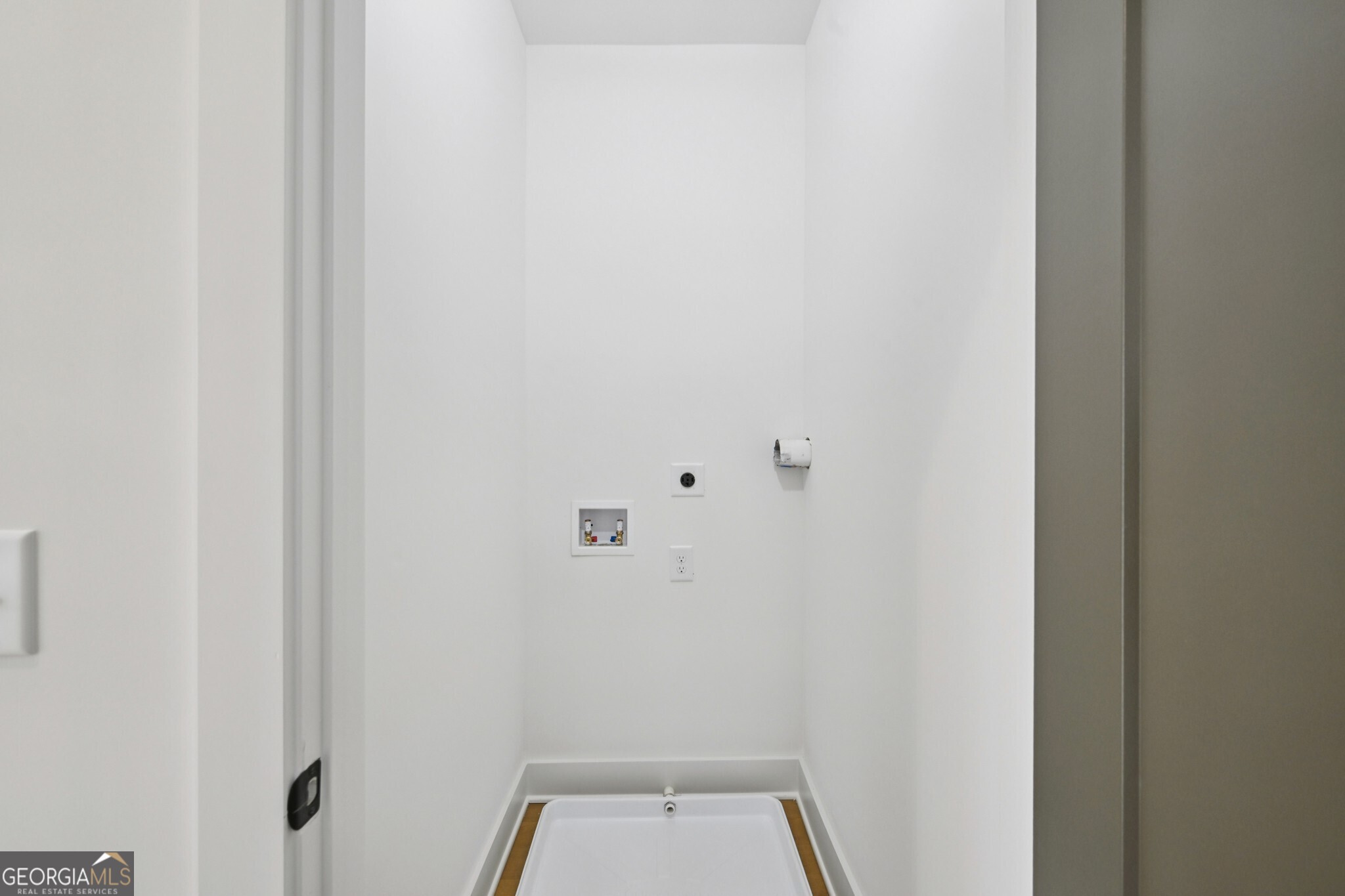 1160 Boulevard SE # 8