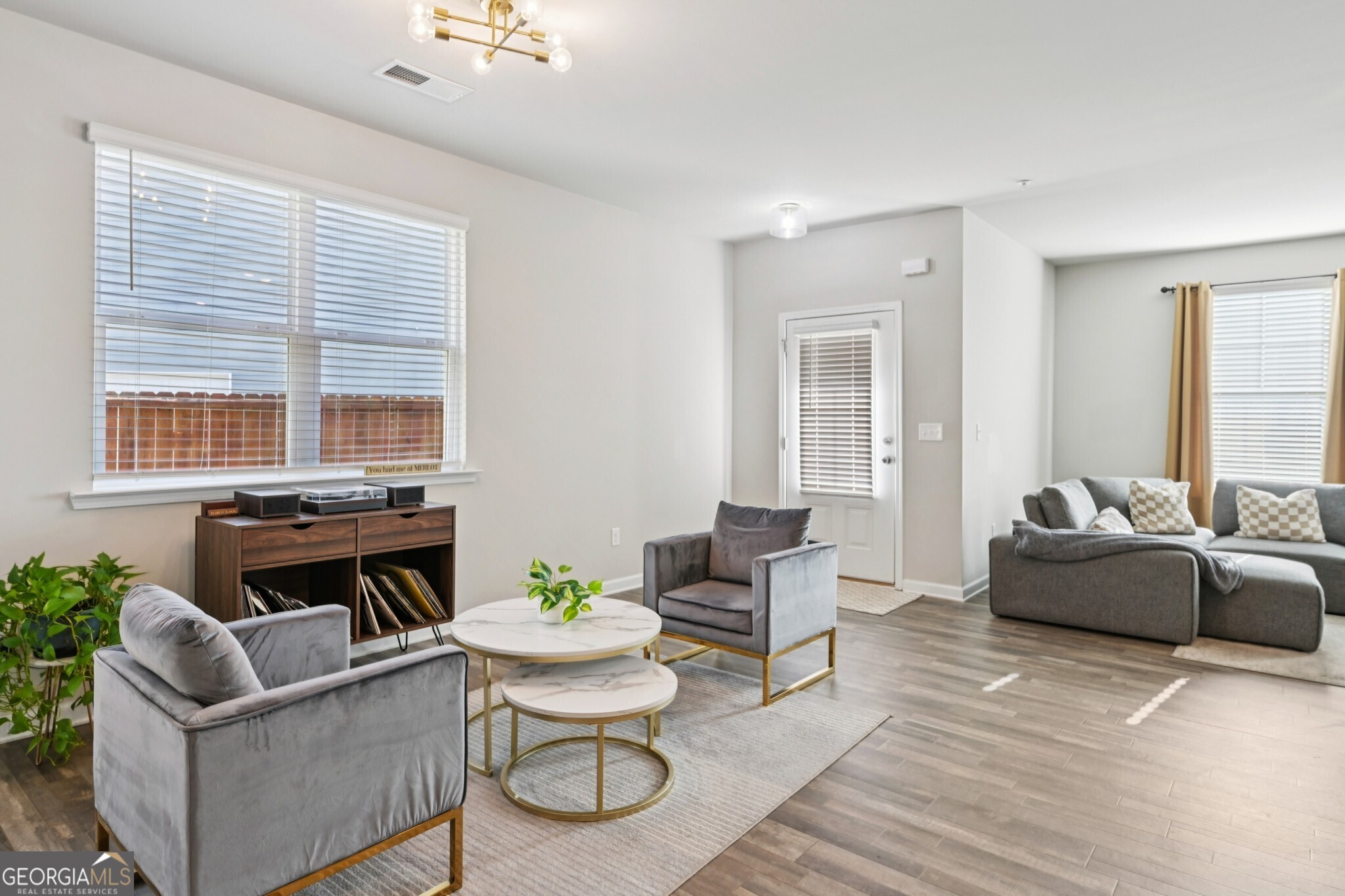 1300 Sweetbriar Circle