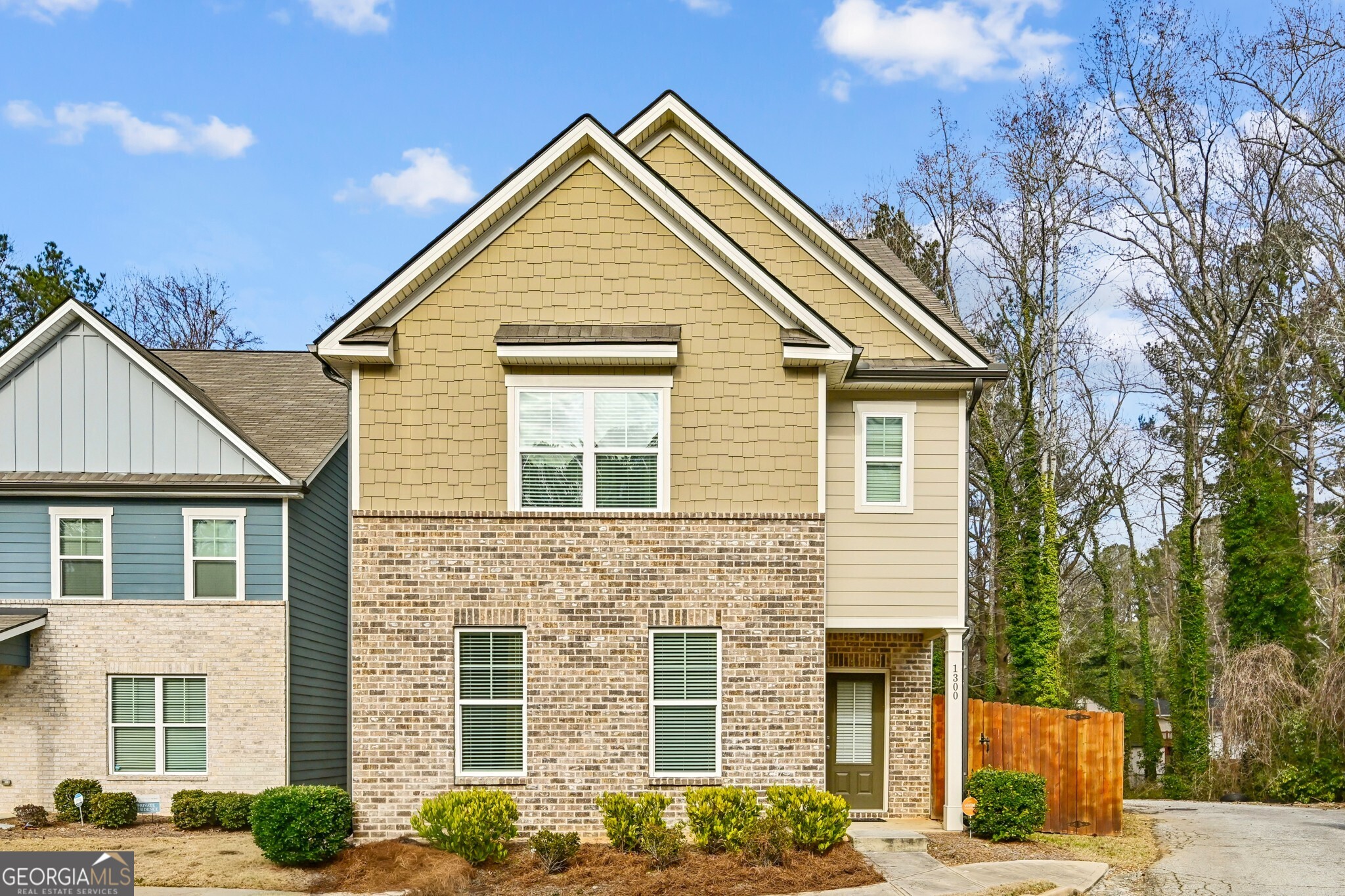 1300 Sweetbriar Circle