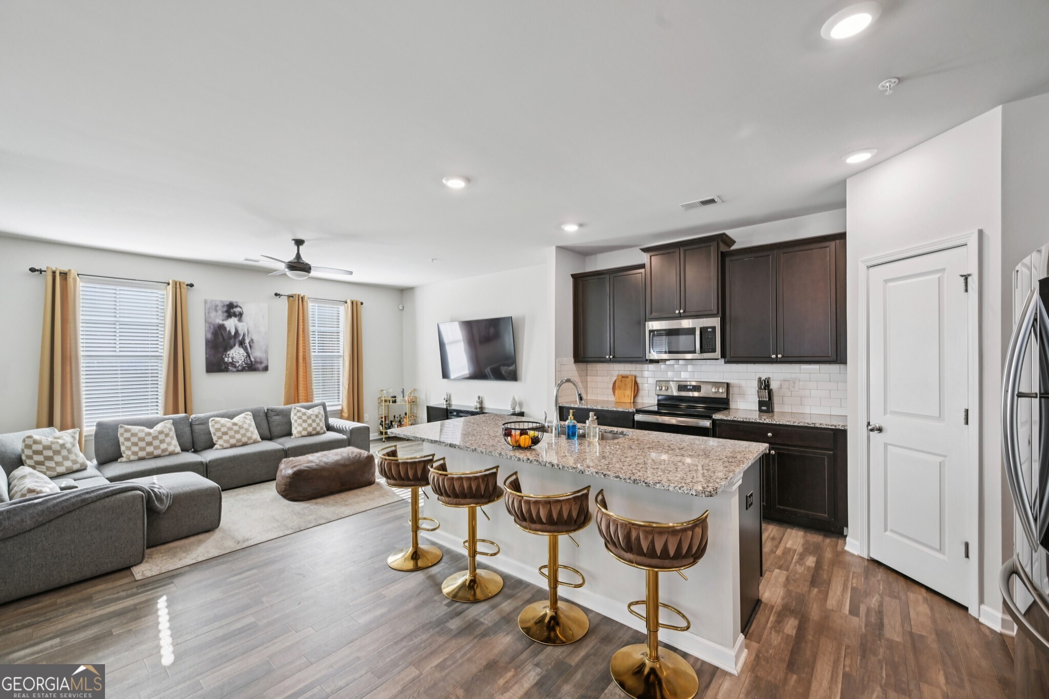 1300 Sweetbriar Circle